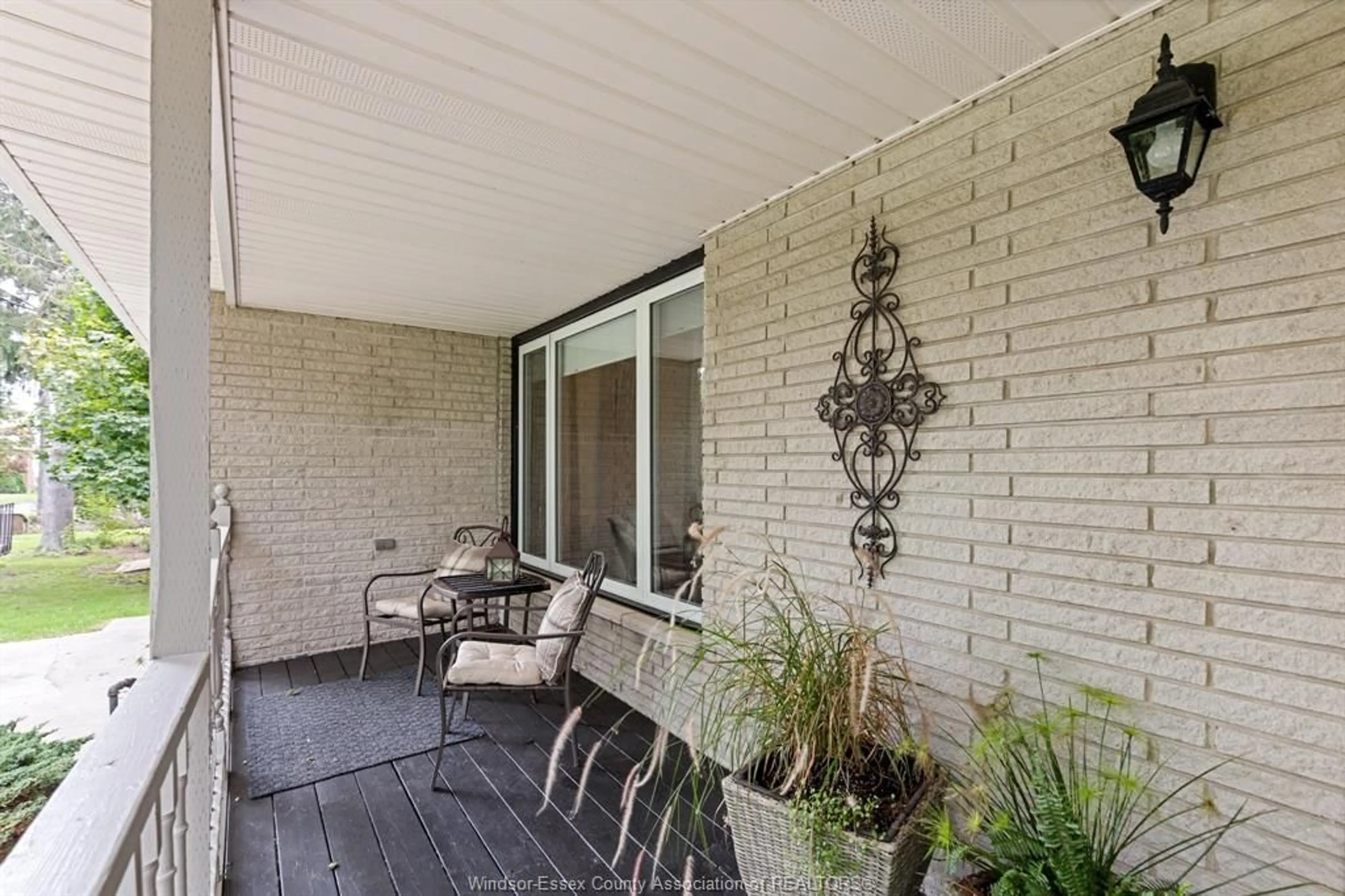 Patio, street for 6480 BALL St, Stoney Point Ontario N0R 1N0
