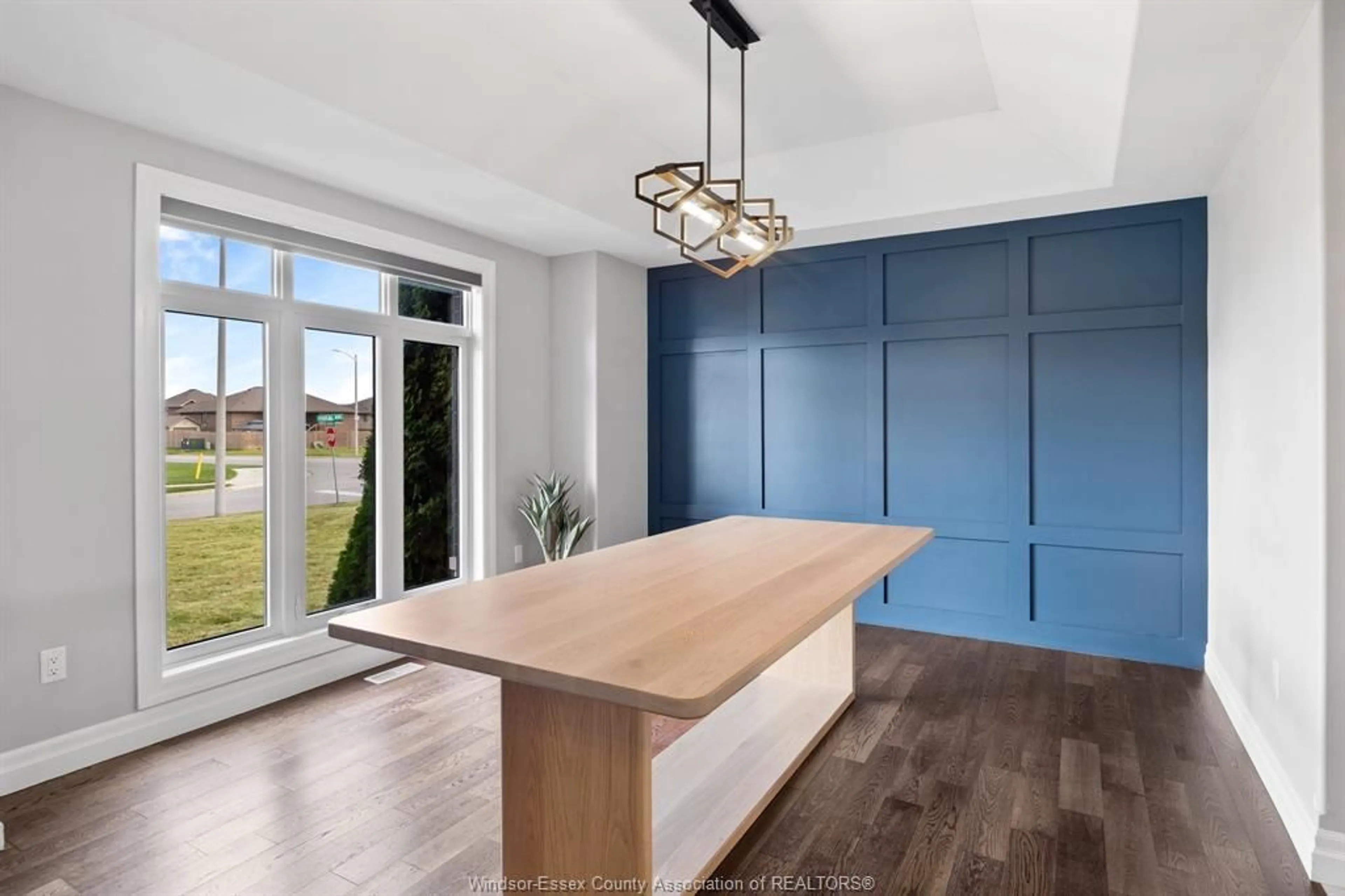 Open concept kitchen, wood/laminate floor for 1350 PASCAL, Lakeshore Ontario N8L 0T6