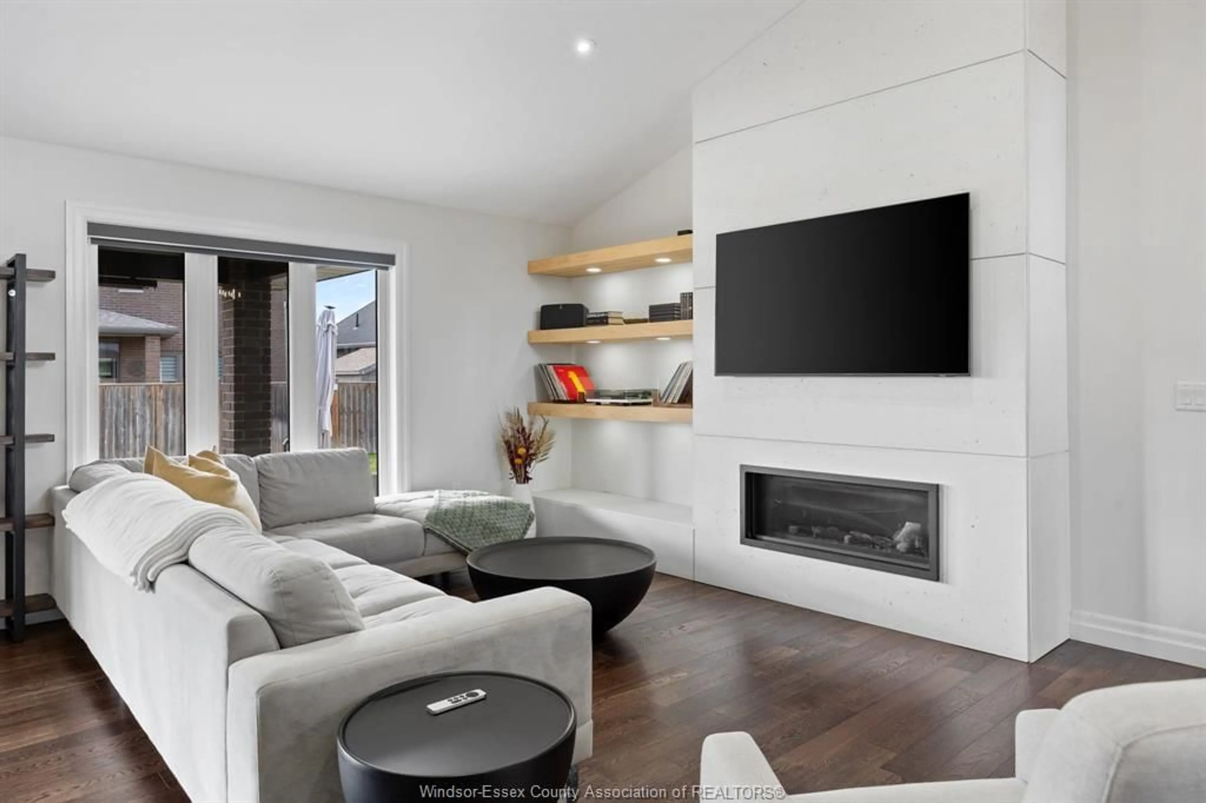 Living room with furniture, unknown for 1350 PASCAL, Lakeshore Ontario N8L 0T6
