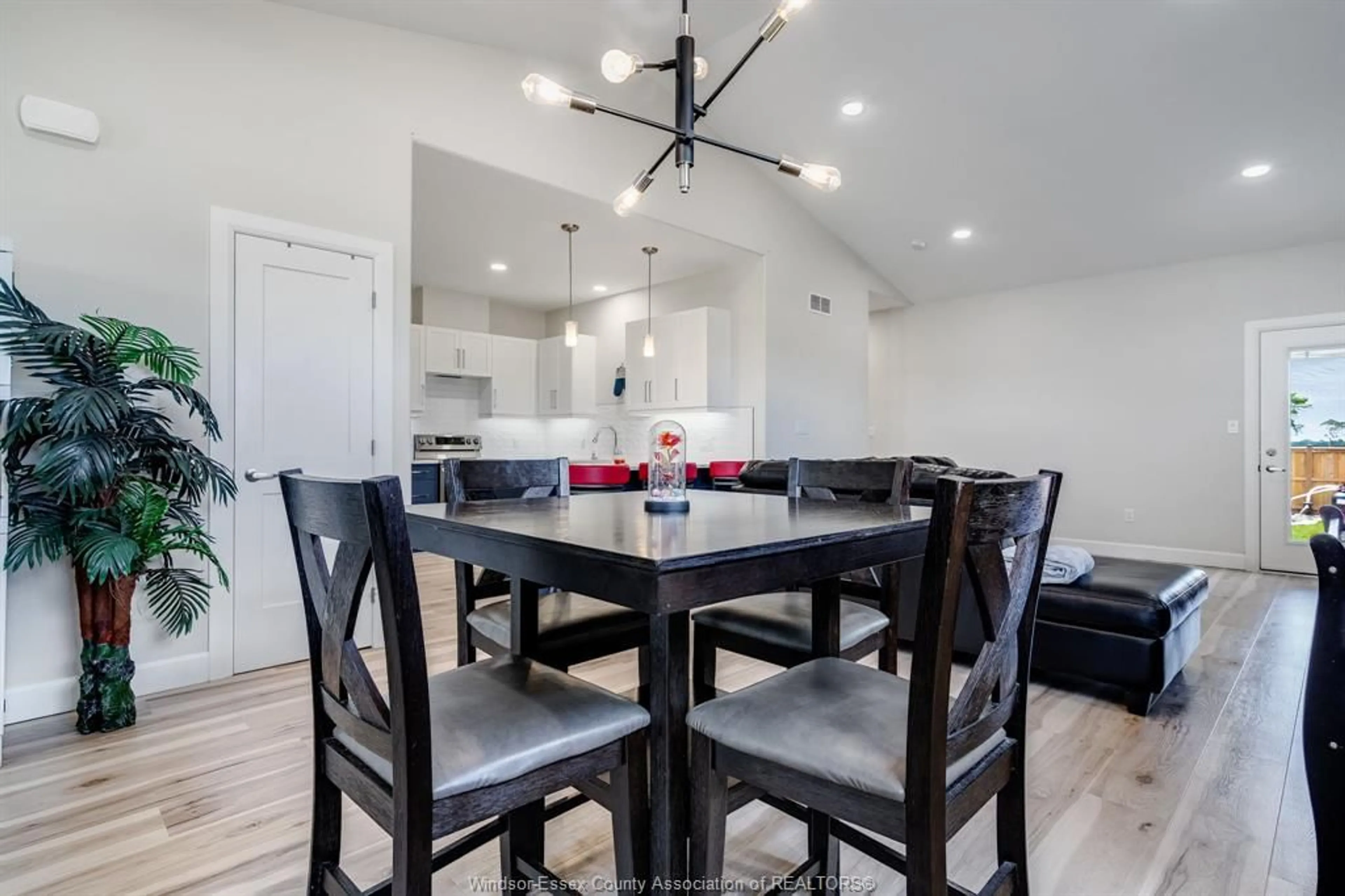 Dining room, unknown for 304 Horizon Lane, Chatham Ontario N7L 0G6