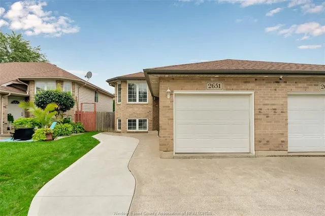 2651 TEEDIE Cres, Windsor 2