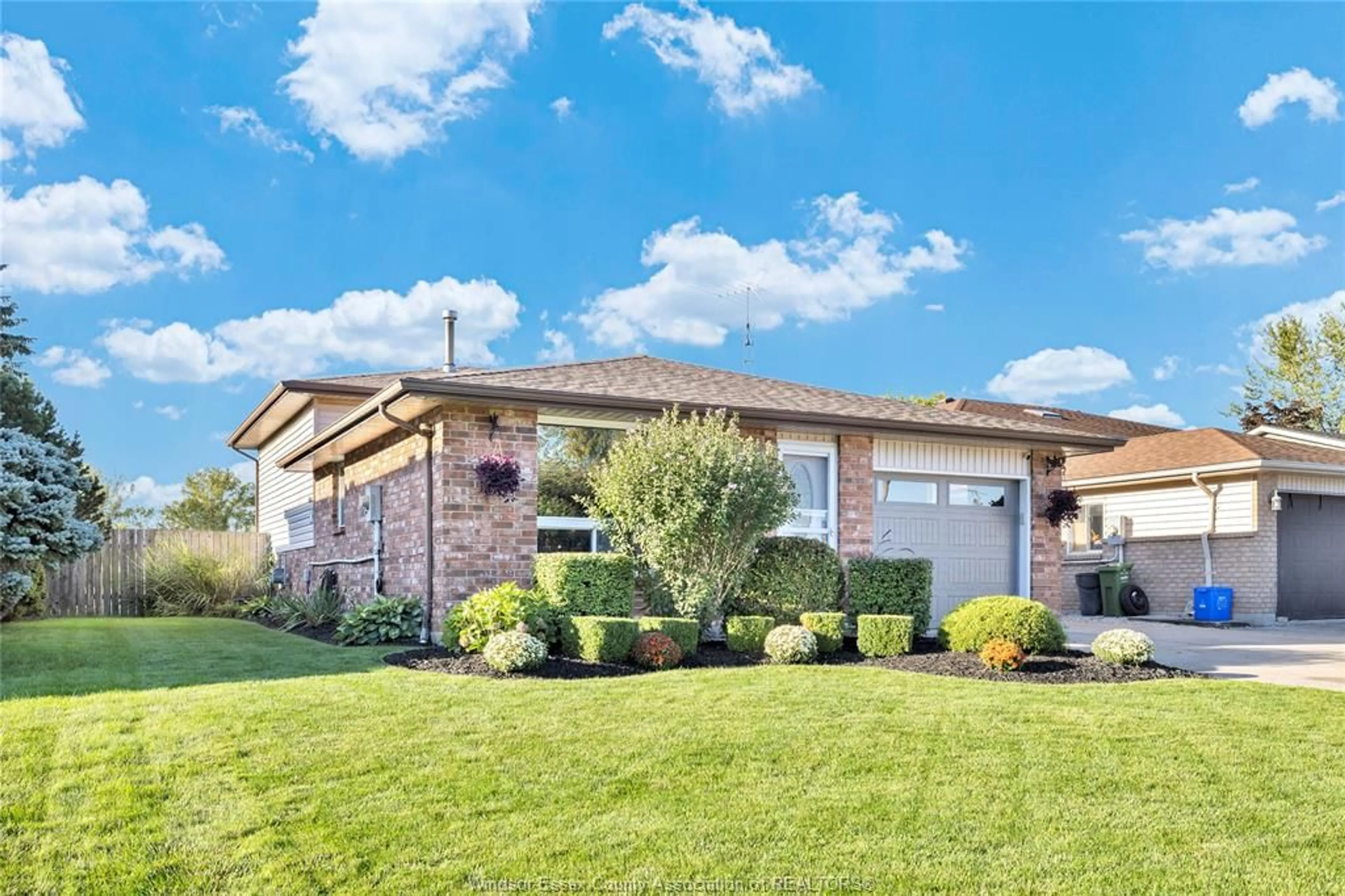 Home with brick exterior material, building for 458 DESJARDINS Cres, Belle River Ontario N0R 1A0