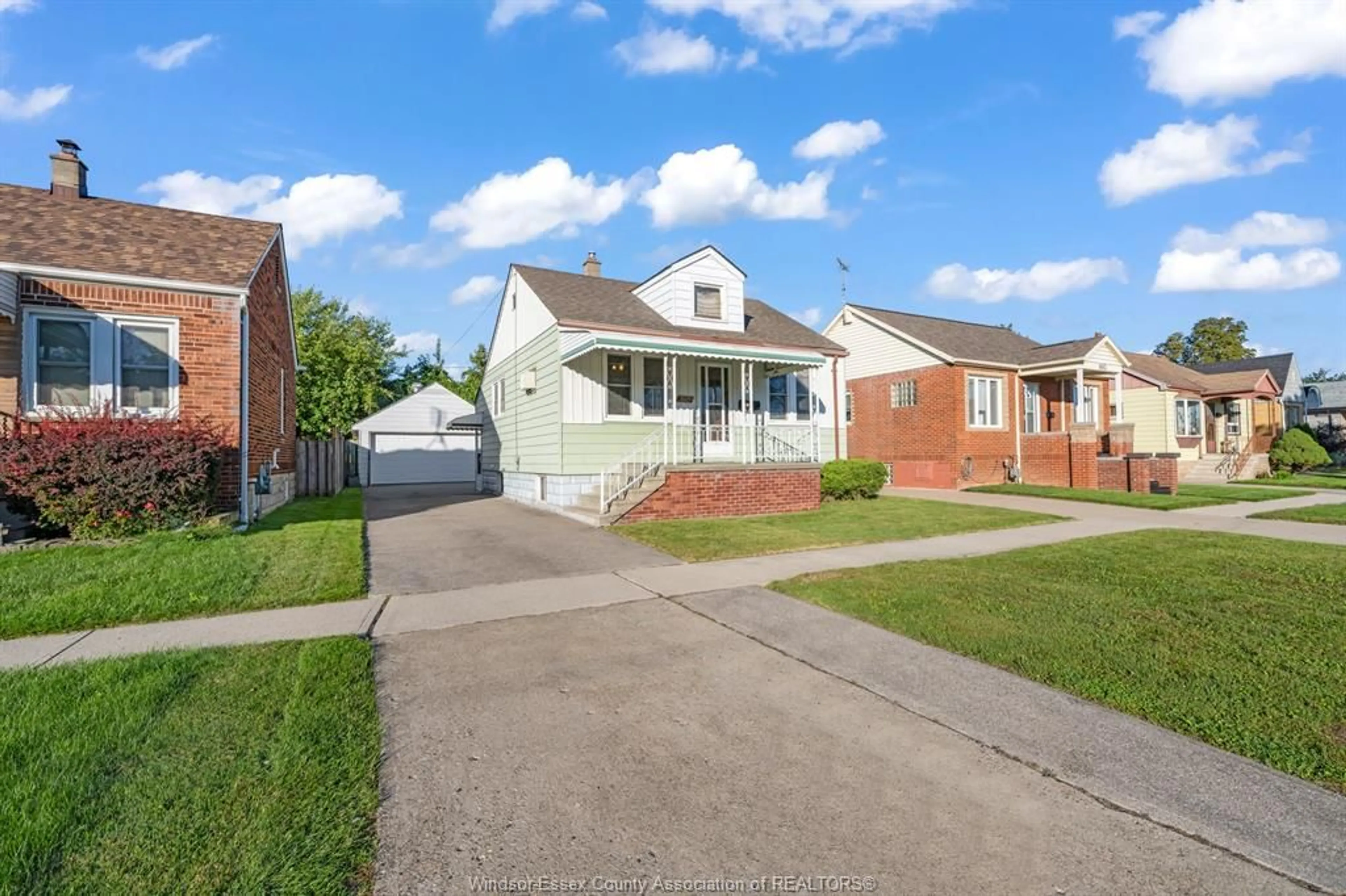 Unknown for 1669 HICKORY Rd, Windsor Ontario N8Y 3T2