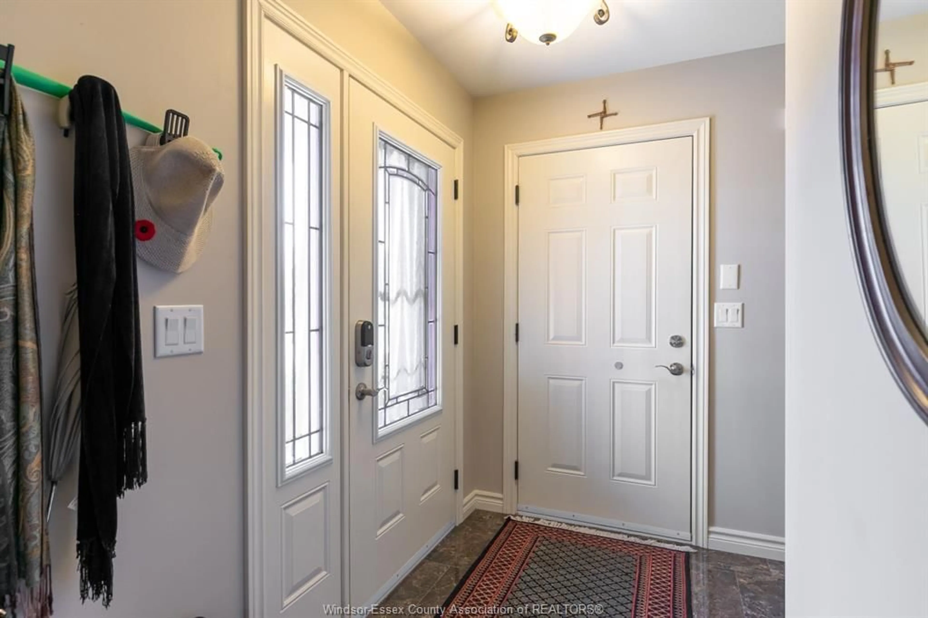 Indoor entryway for 3250 ARPINO Ave, Windsor Ontario N8N 0A5