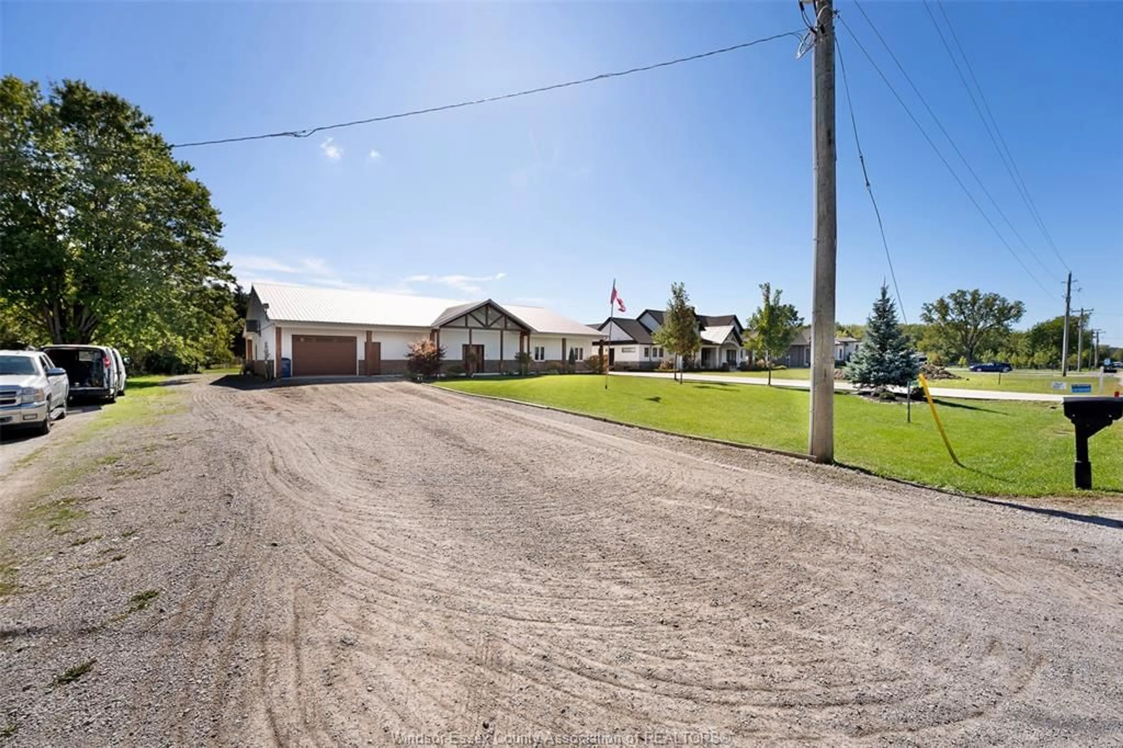 A pic from outside/outdoor area/front of a property/back of a property/a pic from drone, street for 622 MIDDLETON Line, Wheatley Ontario N0P 2P0
