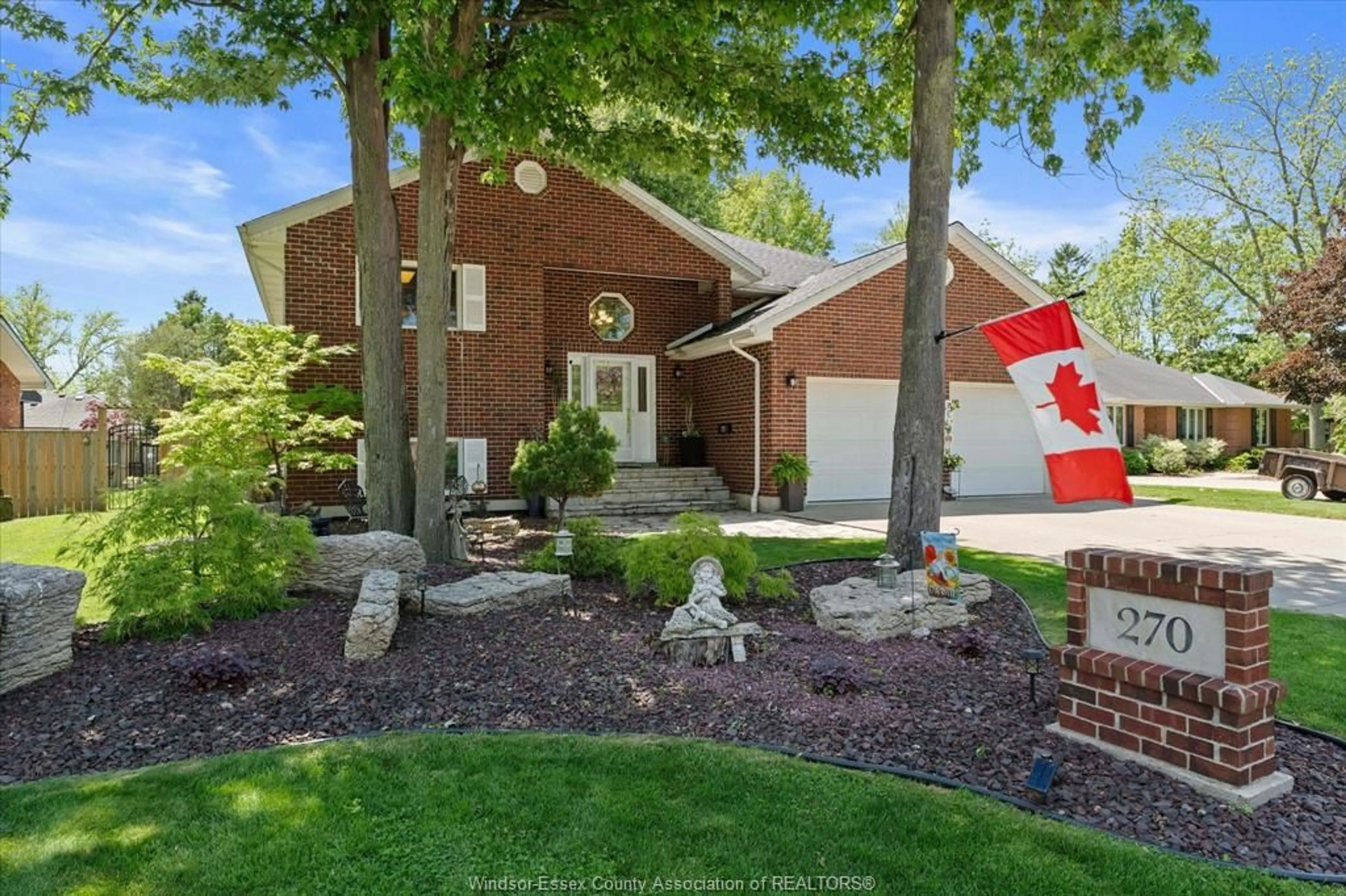 Home with brick exterior material, street for 270 Irwin Ave, Essex Ontario N8M 2T6