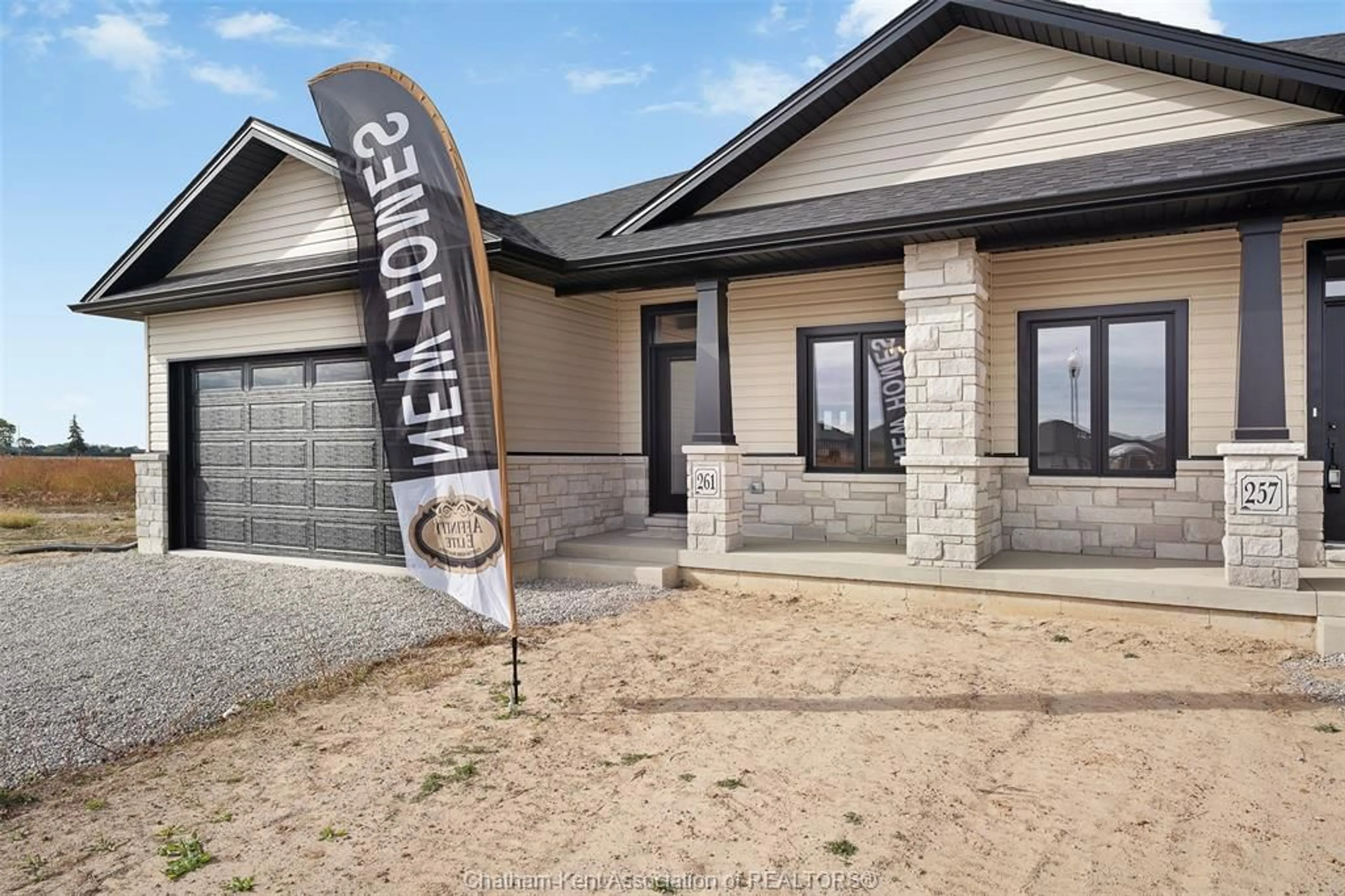 Home with brick exterior material, street for 224 Worthington Crt, Chatham Ontario N7L 0G8