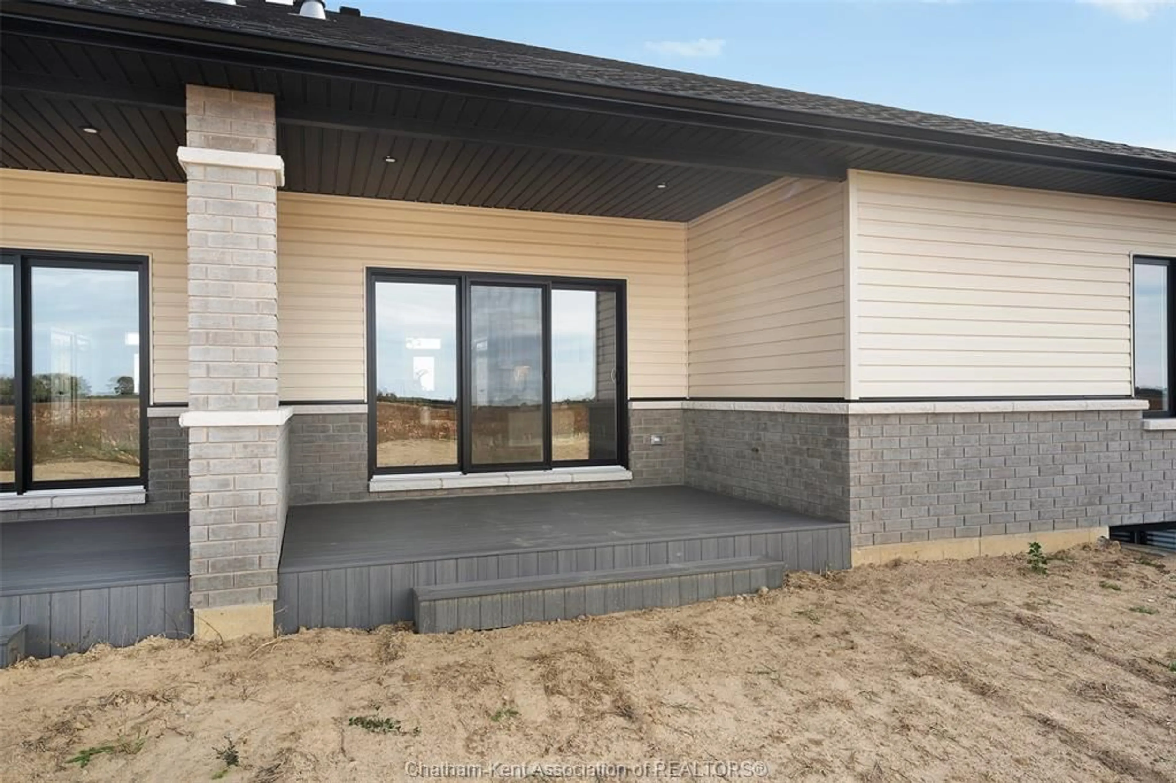 Unknown for 224 Worthington Crt, Chatham Ontario N7L 0G8