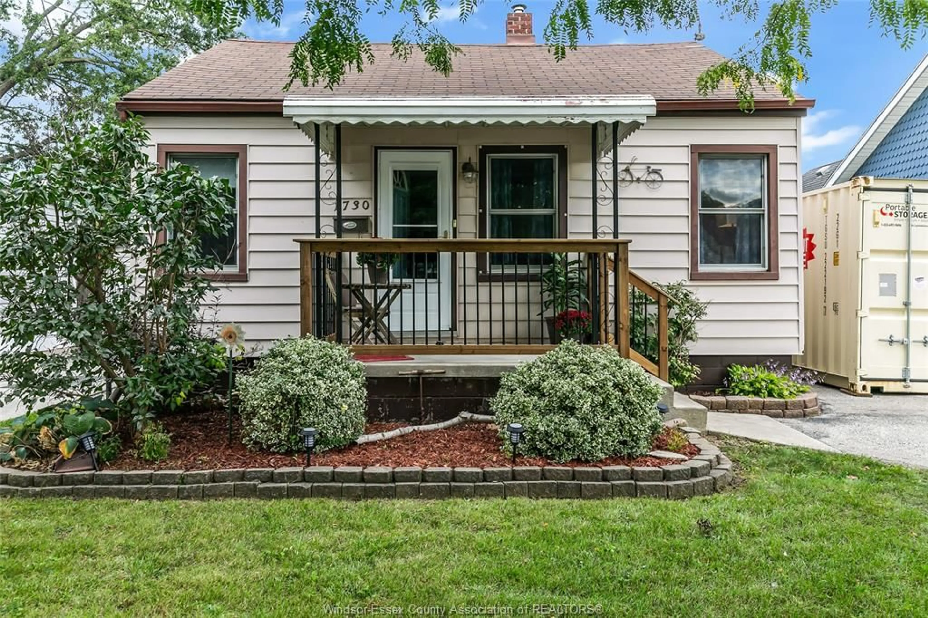 Home with brick exterior material, street for 1730 AUBIN Rd, Windsor Ontario N8Y 4G5