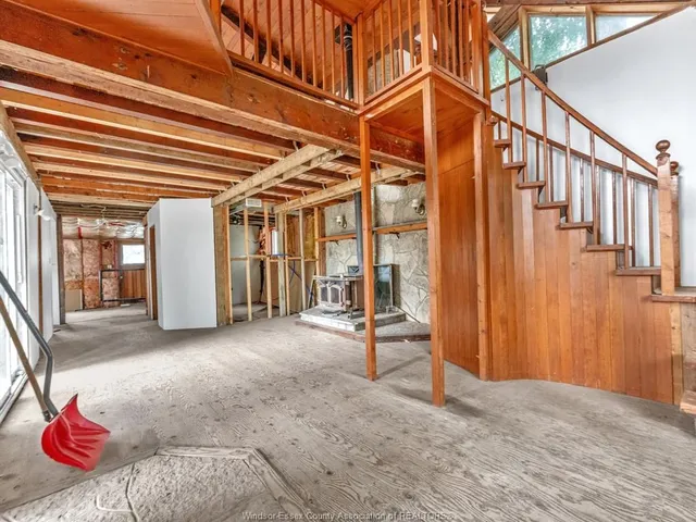 145 PRADO Ave, Colchester 5