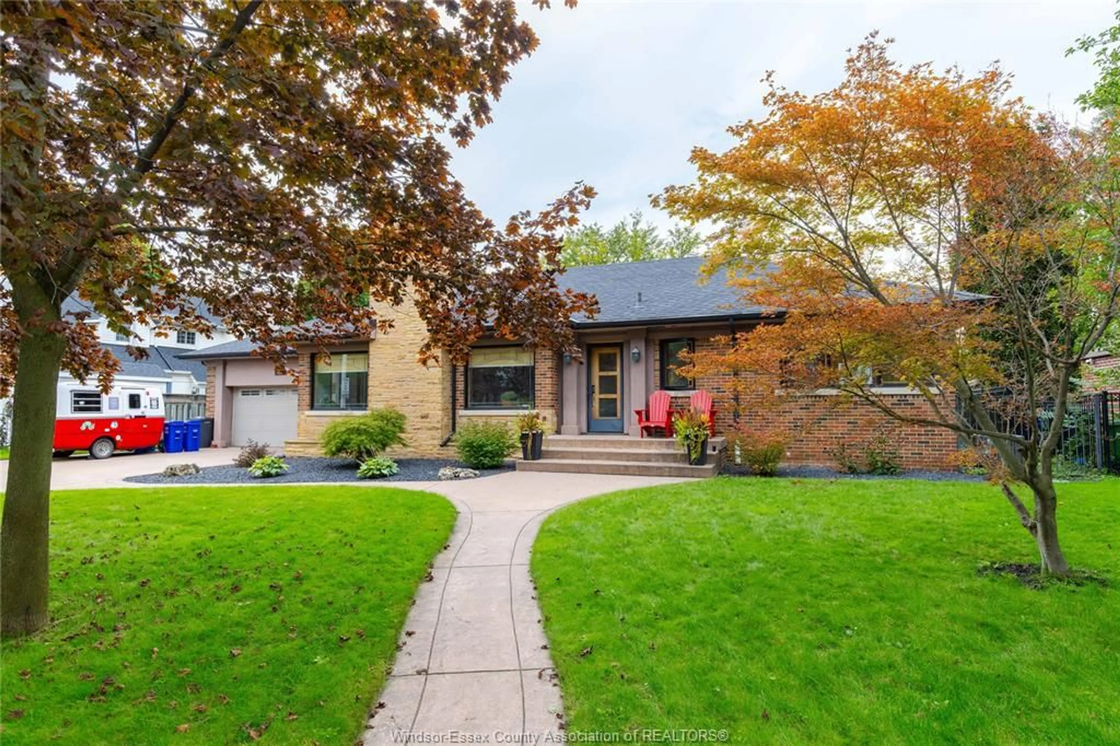 Home with brick exterior material, street for 1550 YPRES, Windsor Ontario N8W 1R9