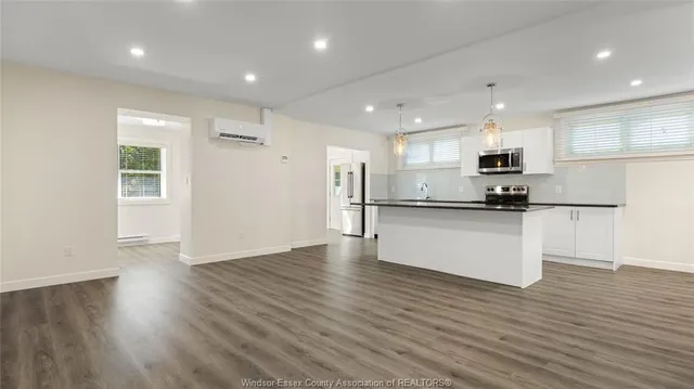 2605 SEMINOLE #UNIT 2, Windsor 5