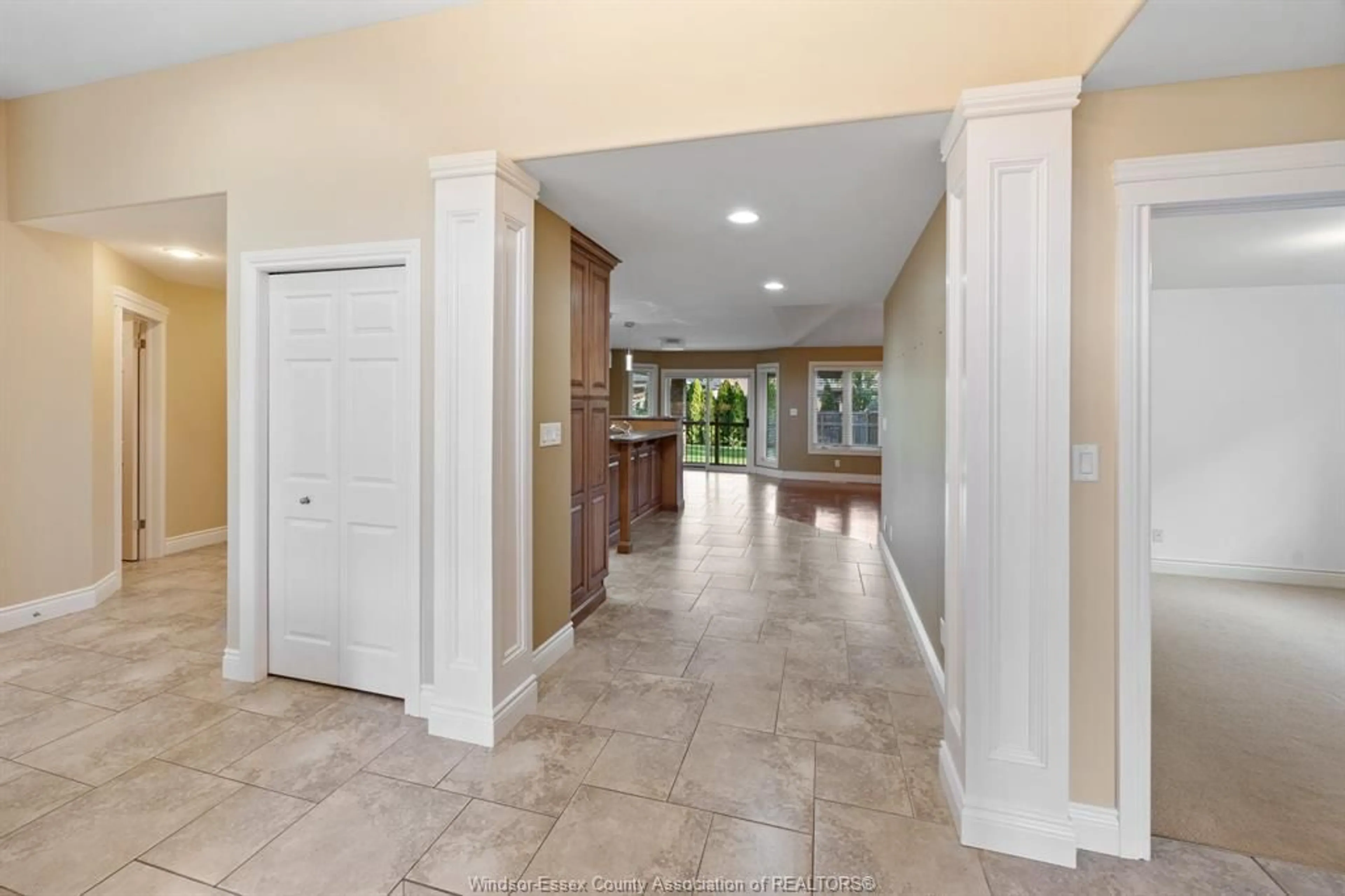 Indoor entryway for 1156 JOSHUA, Lakeshore Ontario N0R 1A0