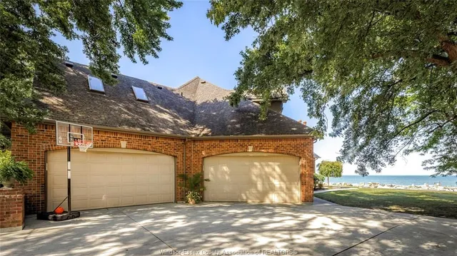 7702 ST CLAIR RD, Stoney Point 3