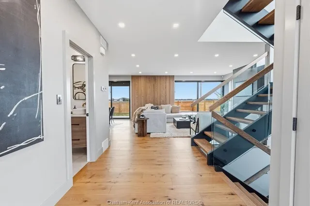 54 Dundee Dr, Chatham 2