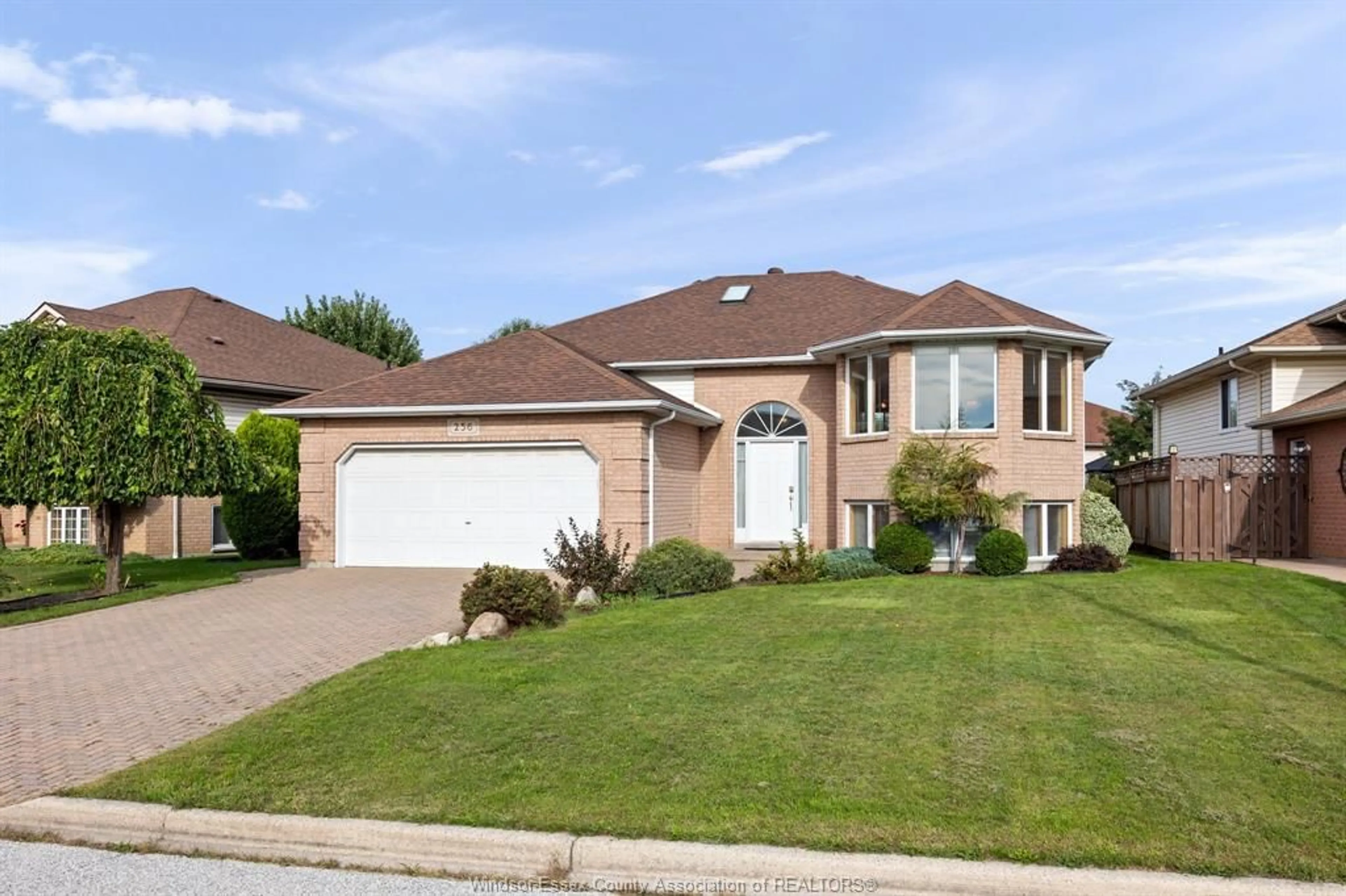 Home with brick exterior material, street for 256 KENILWORTH Pl, Windsor Ontario N9E 4M6