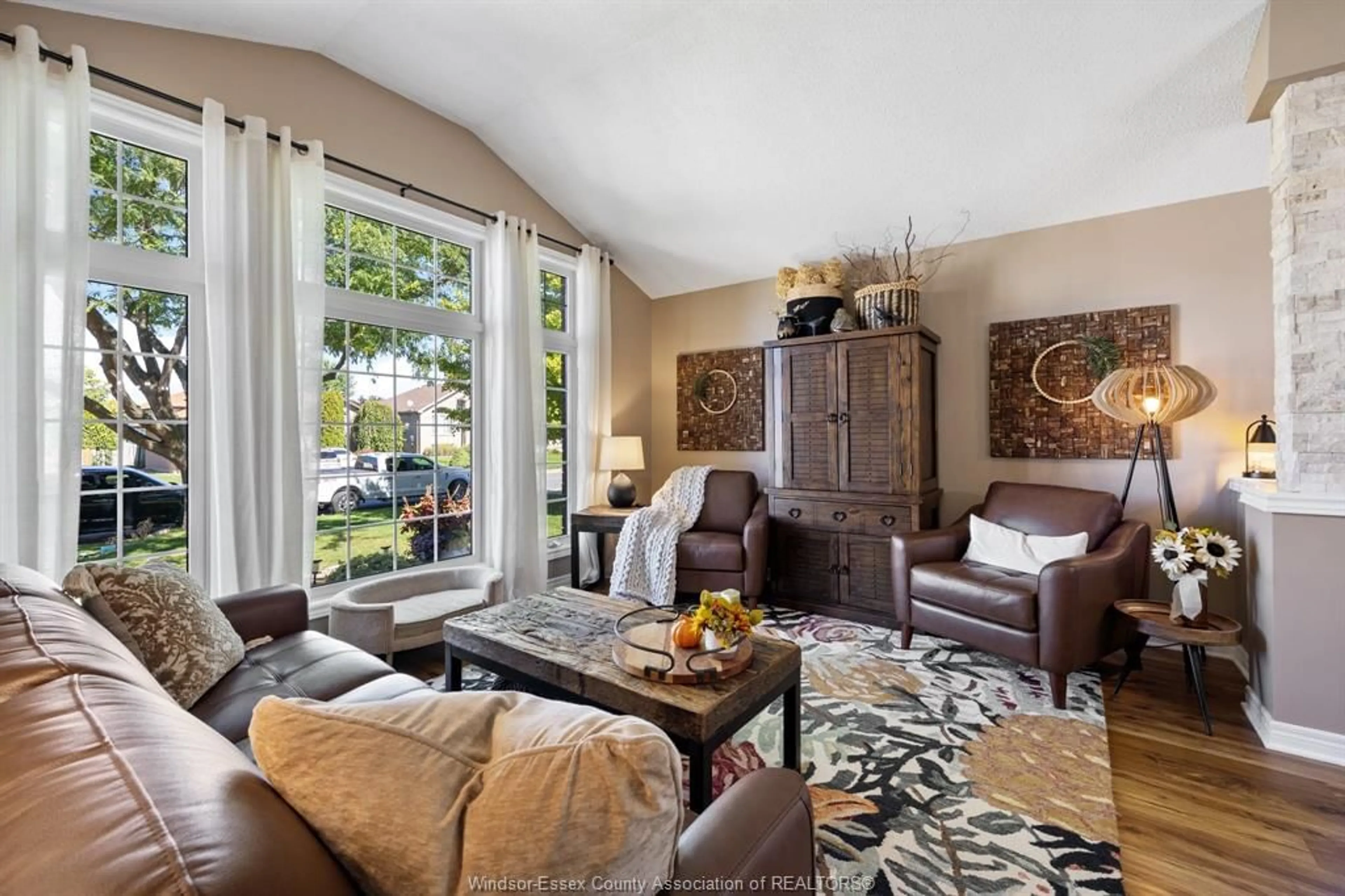 Living room with furniture, unknown for 35 WHELAN Dr, Amherstburg Ontario N9V 4A4