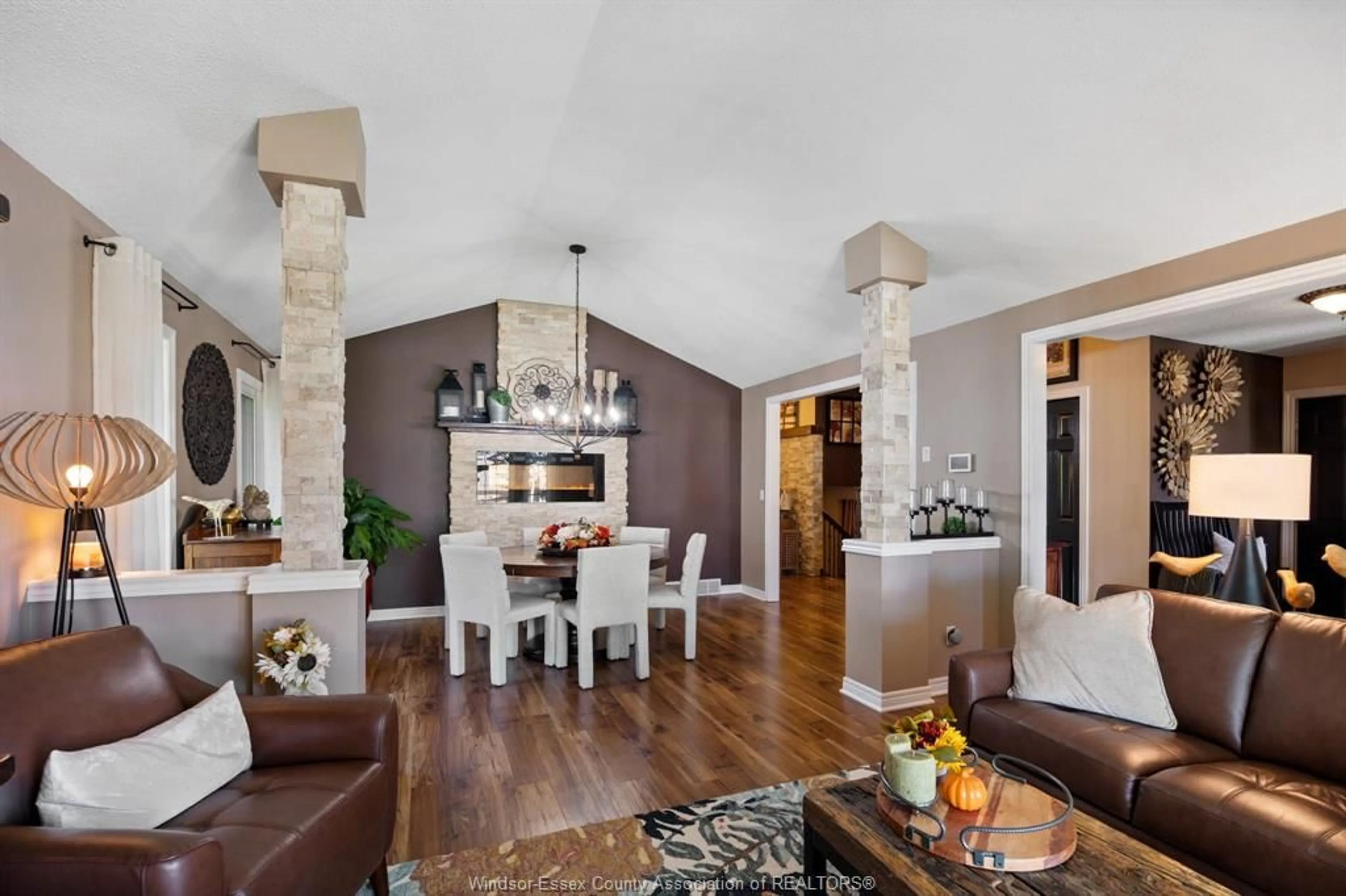 Open concept kitchen, unknown for 35 WHELAN Dr, Amherstburg Ontario N9V 4A4