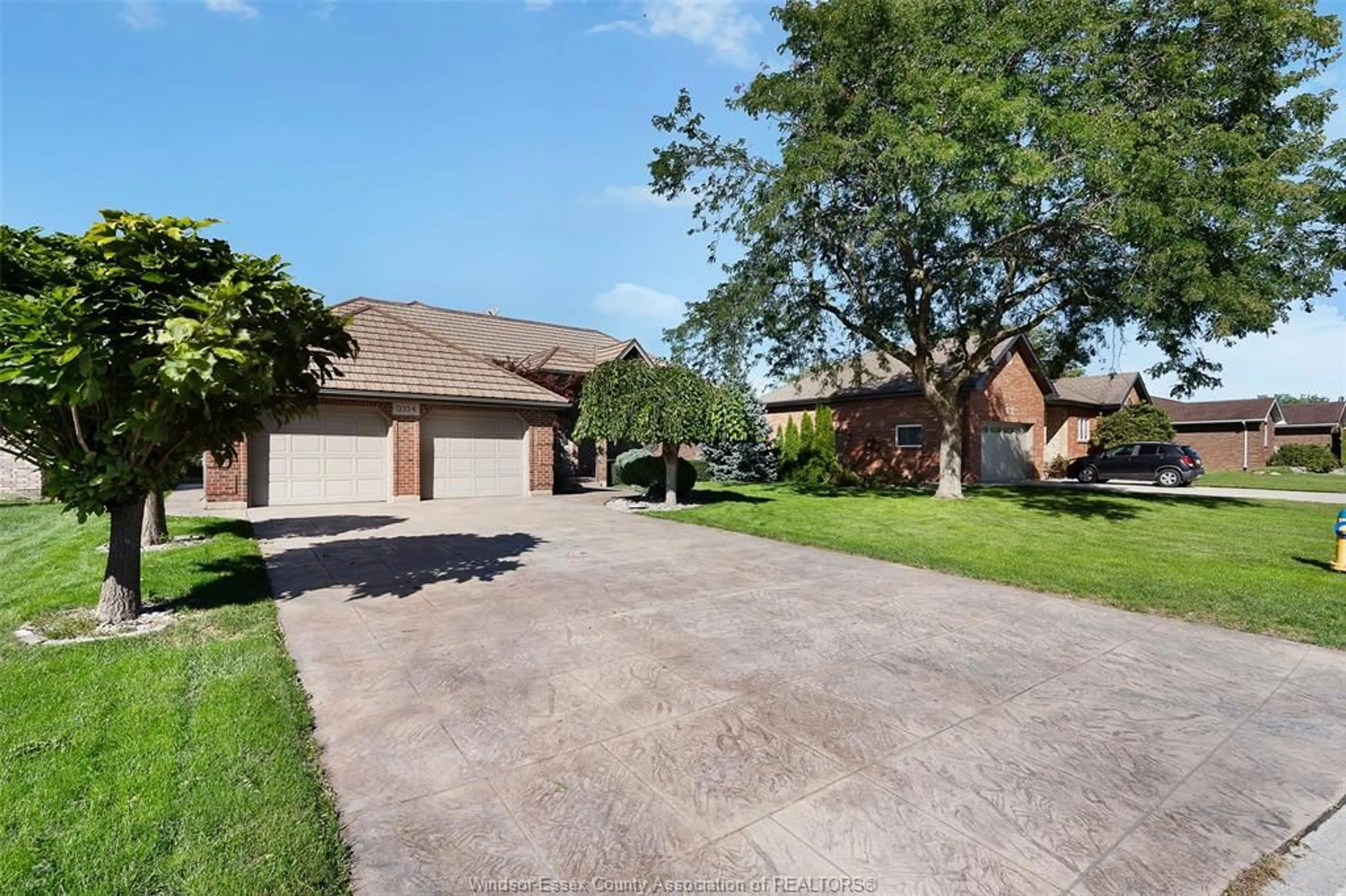 A pic from outside/outdoor area/front of a property/back of a property/a pic from drone, street for 12354 FUNARO Cres, Tecumseh Ontario N9K 1C4
