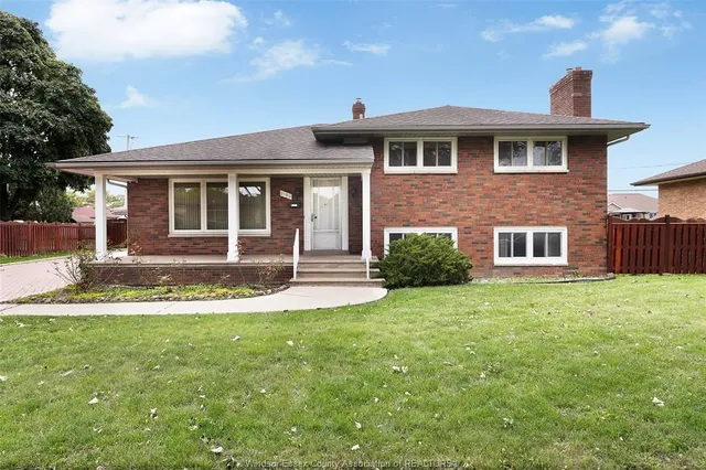 1599 PARTINGTON Ave, Windsor 4