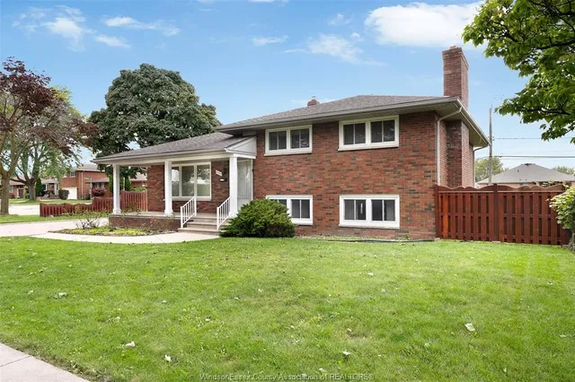 1599 PARTINGTON Ave, Windsor 5