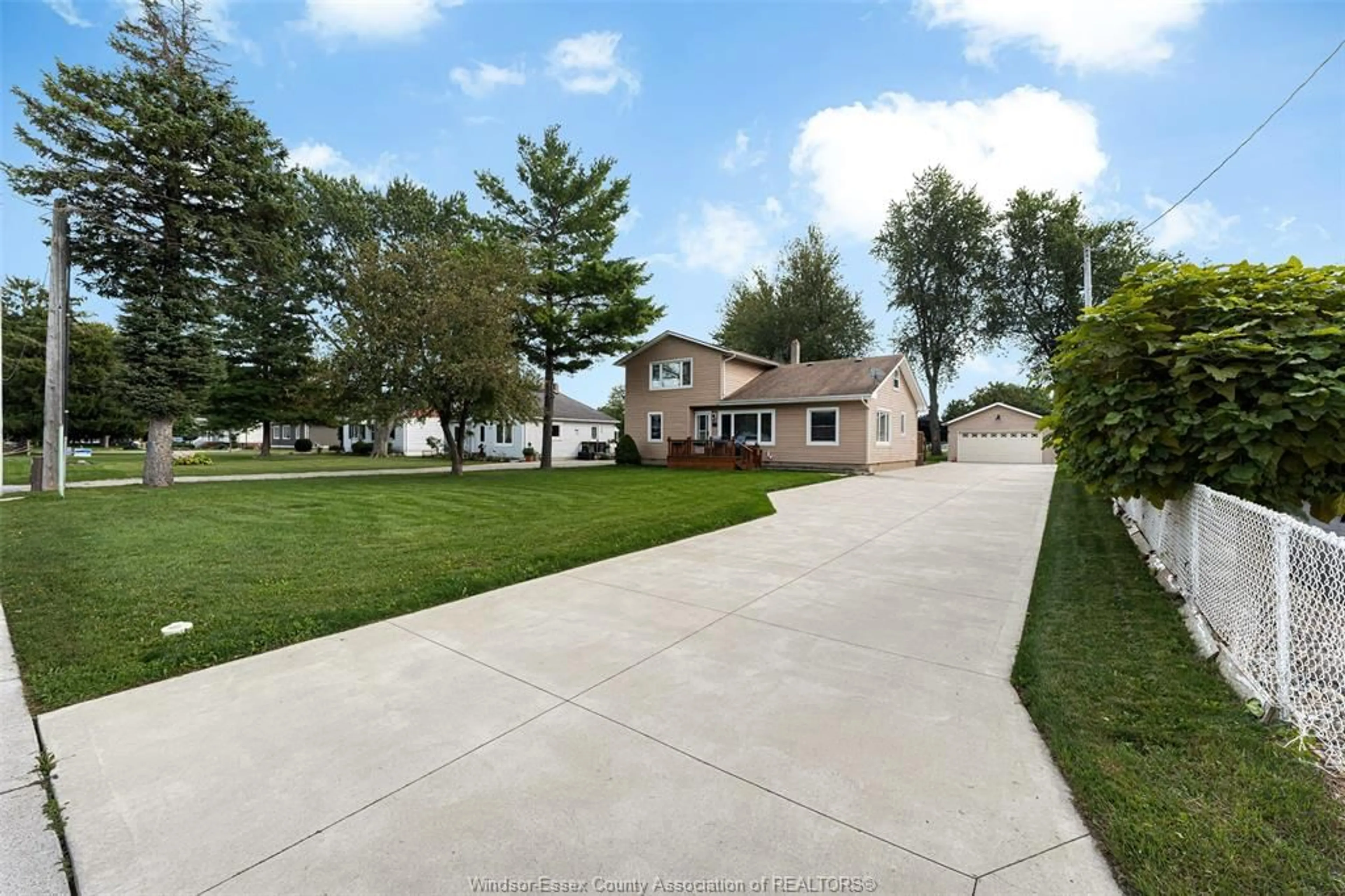 A pic from outside/outdoor area/front of a property/back of a property/a pic from drone, water/lake/river/ocean view for 288 NOTRE DAME St, Belle River Ontario N0R 1A0