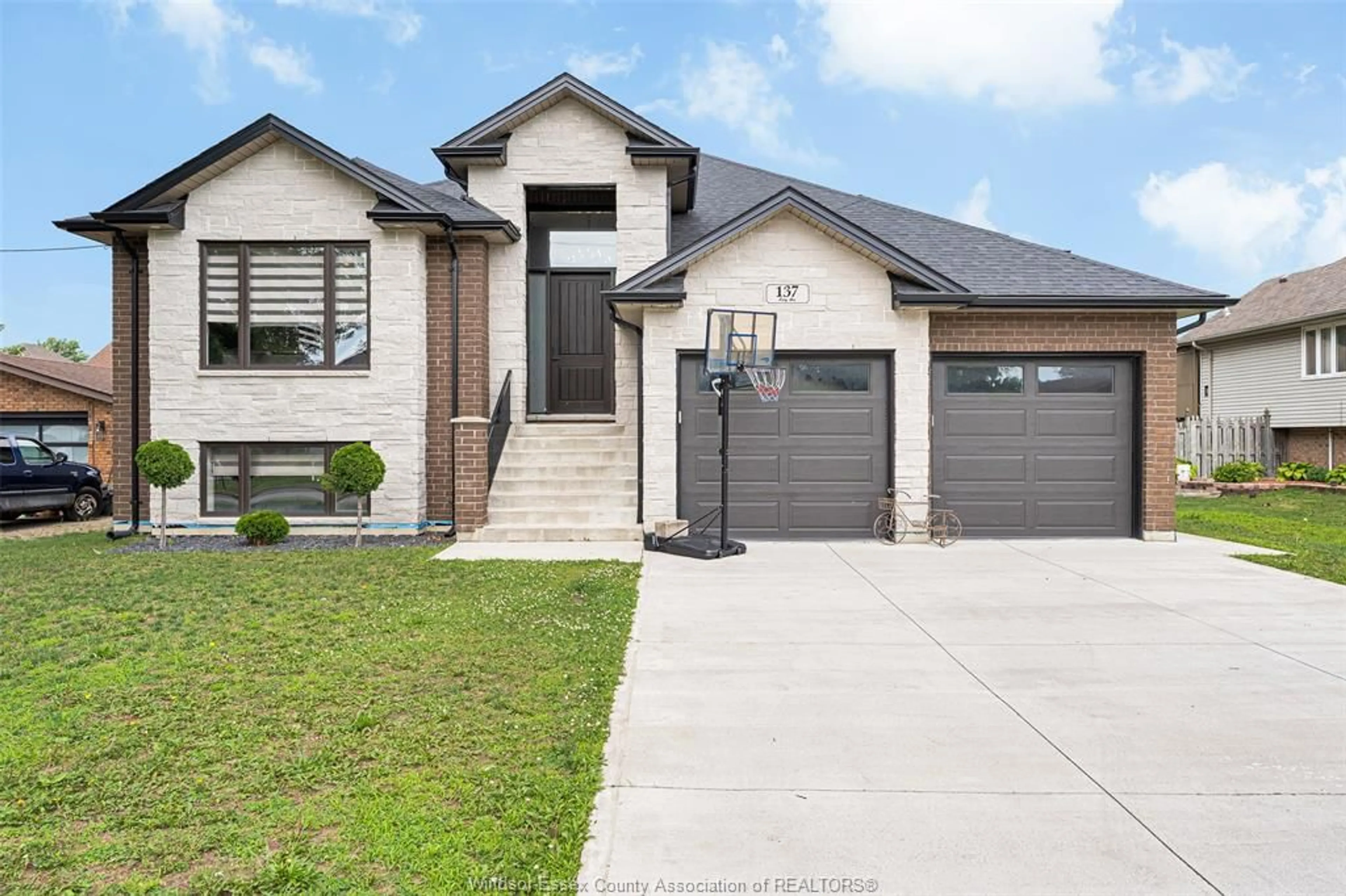 Home with brick exterior material, street for 137 GARY Ave, LaSalle Ontario N9J 1V3