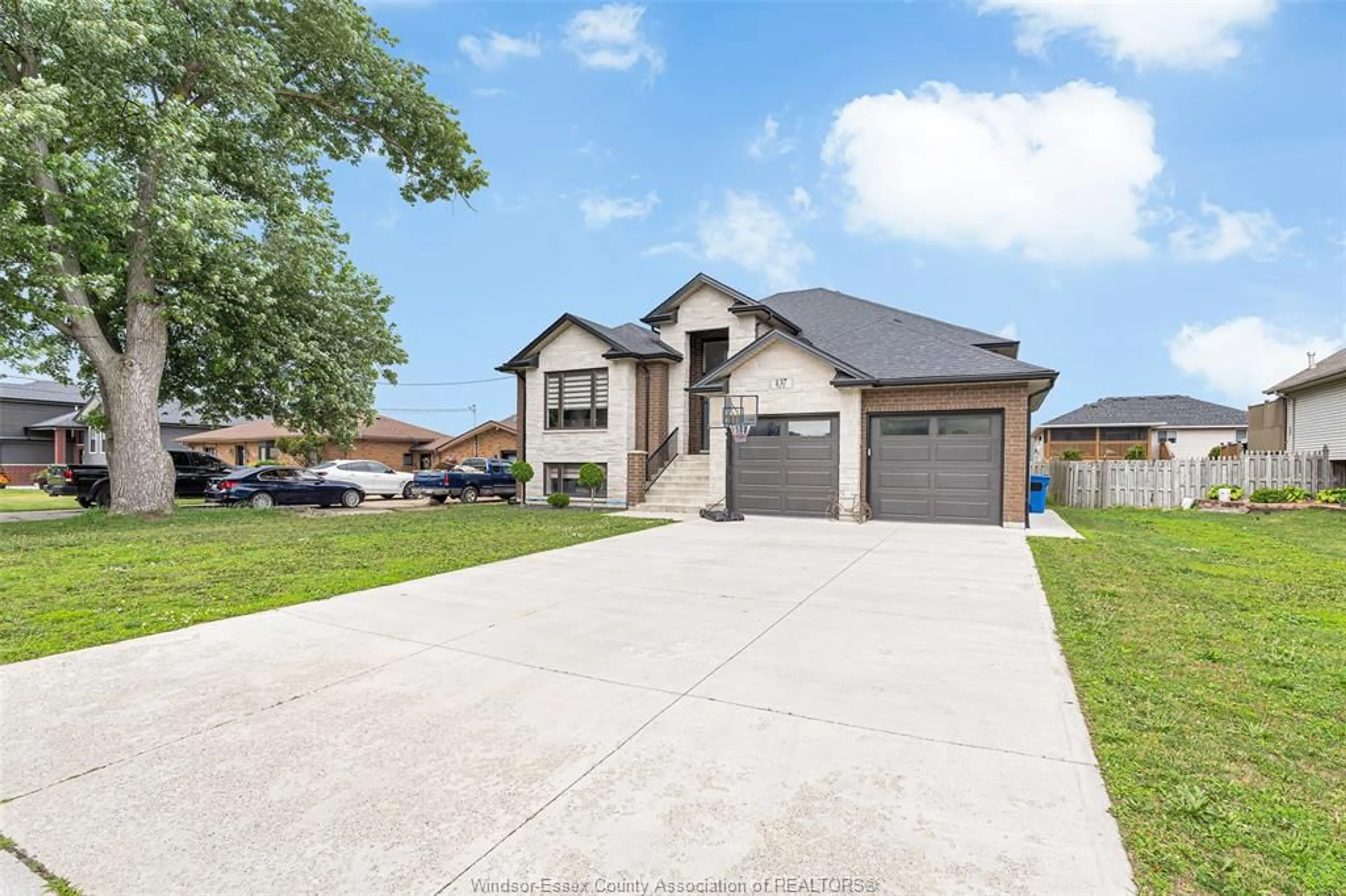 Home with brick exterior material, street for 137 GARY Ave, LaSalle Ontario N9J 1V3