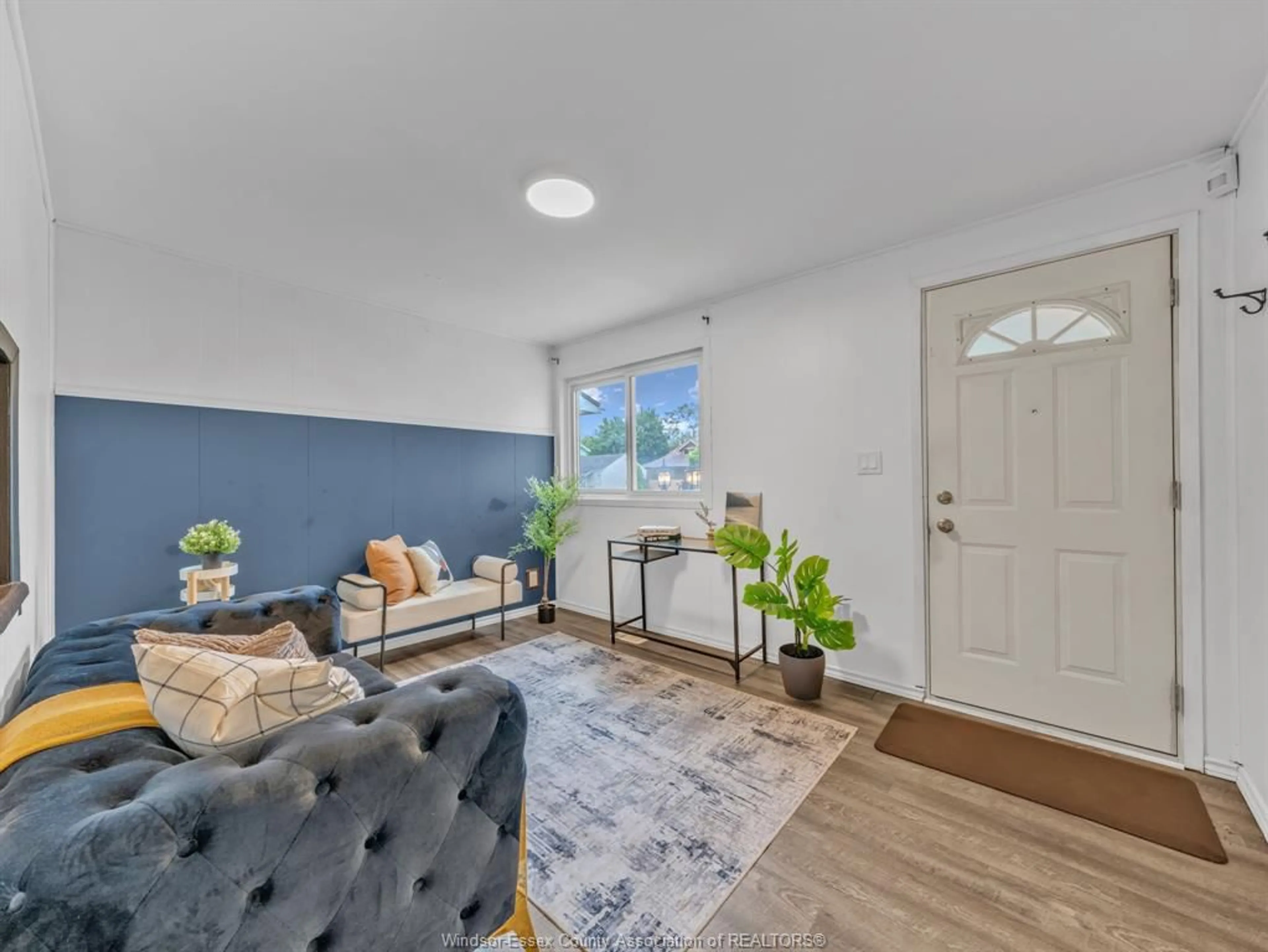 Living room with furniture, unknown for 990 Campbell Ave, Windsor Ontario N9B 2J2