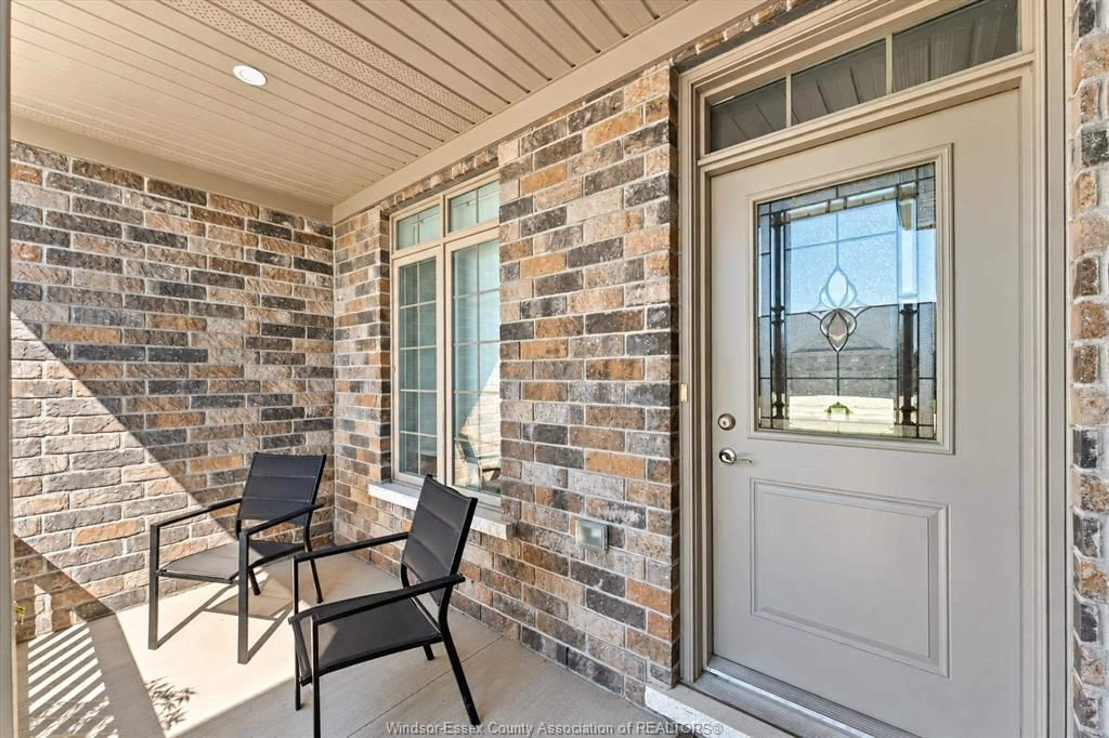 Patio, street for 2 DELFT Crt, Blenheim Ontario N0P 1A0