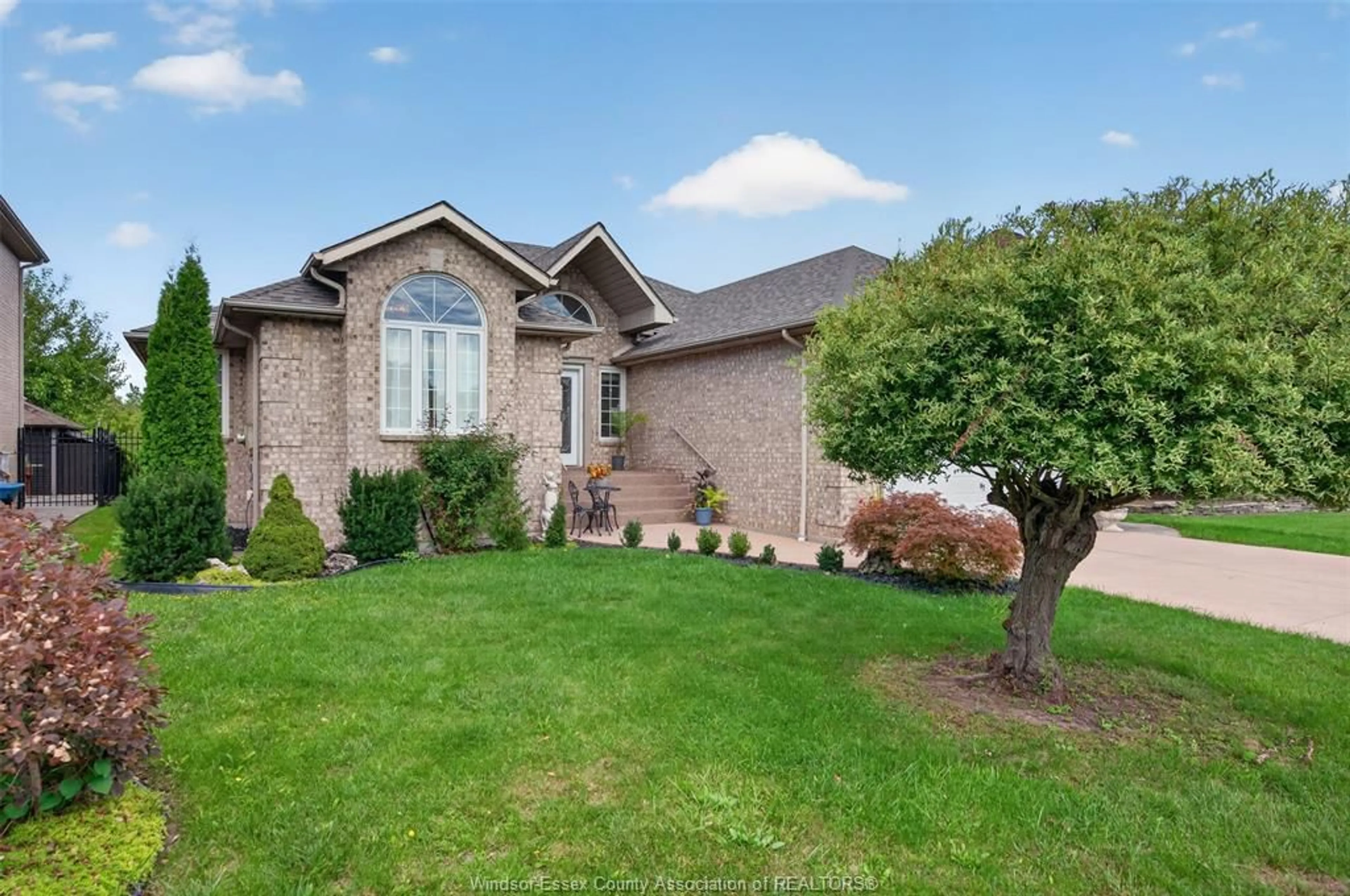 Home with brick exterior material, street for 2703 LOMBARDY CRES, LaSalle Ontario N9H 2L7