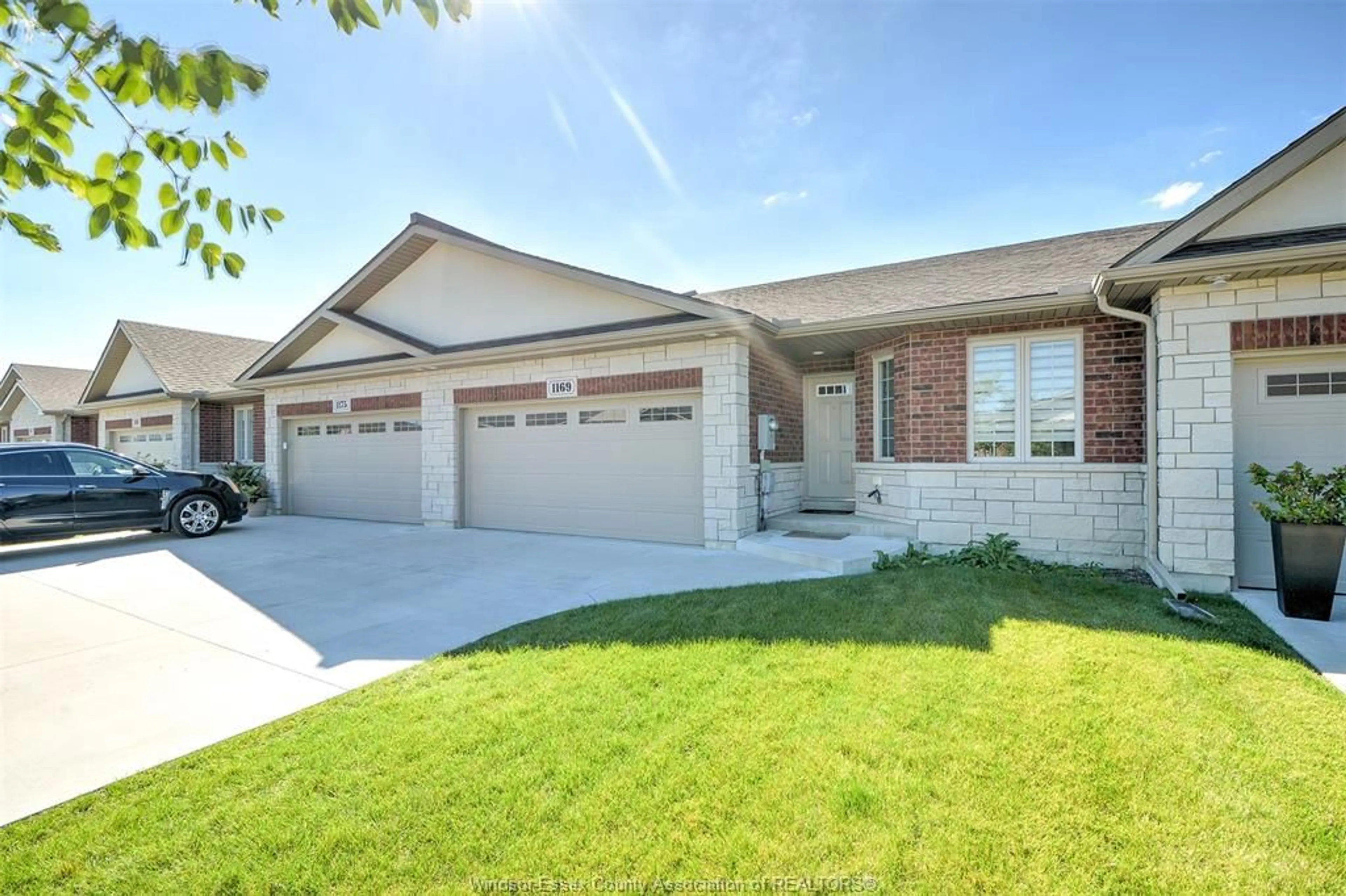 Home with brick exterior material, street for 1169 COPELAND Ave, Windsor Ontario N8P 0C6