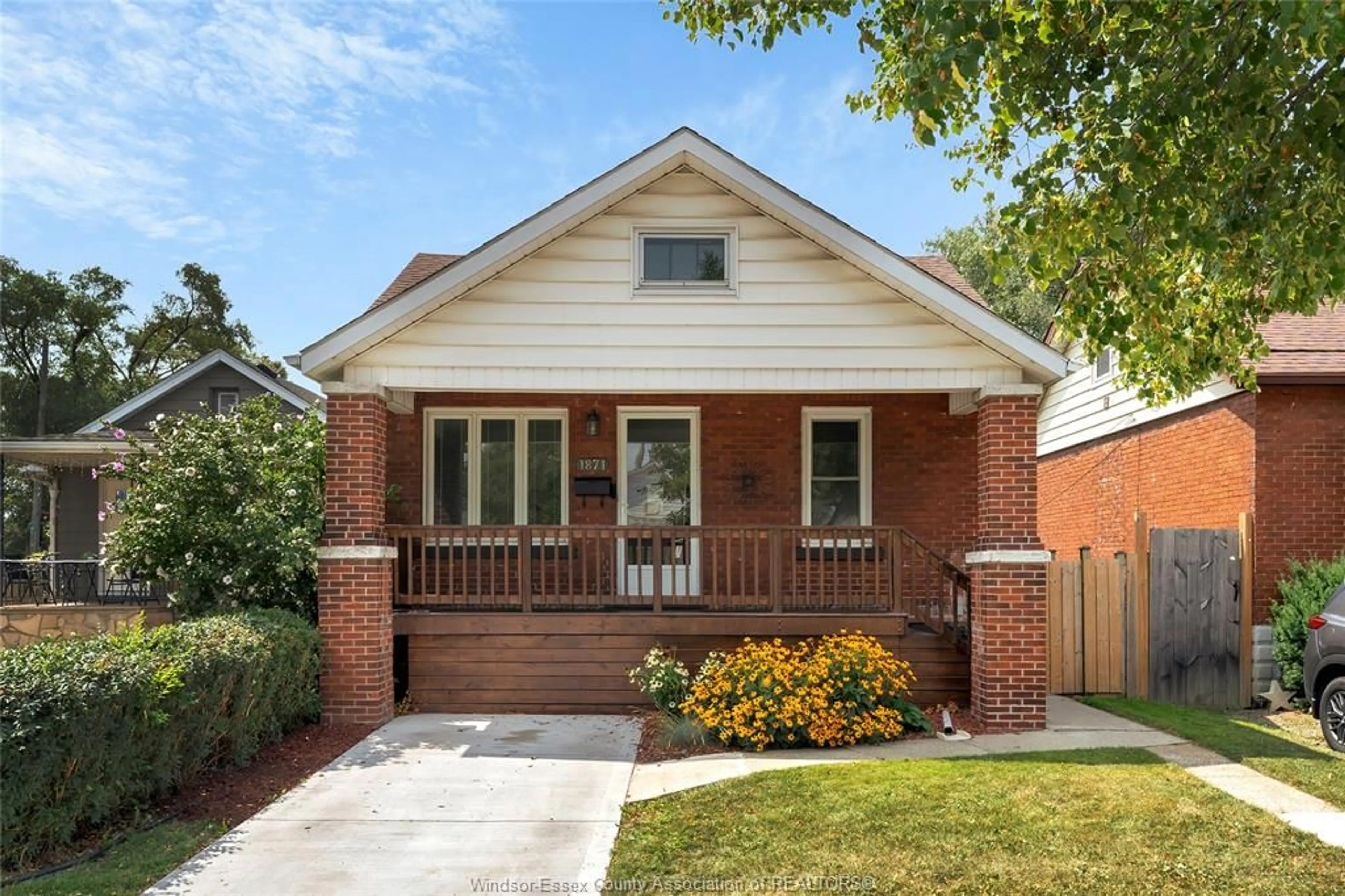 Home with brick exterior material, street for 1871 Albert Rd, Windsor Ontario N8W 3X1