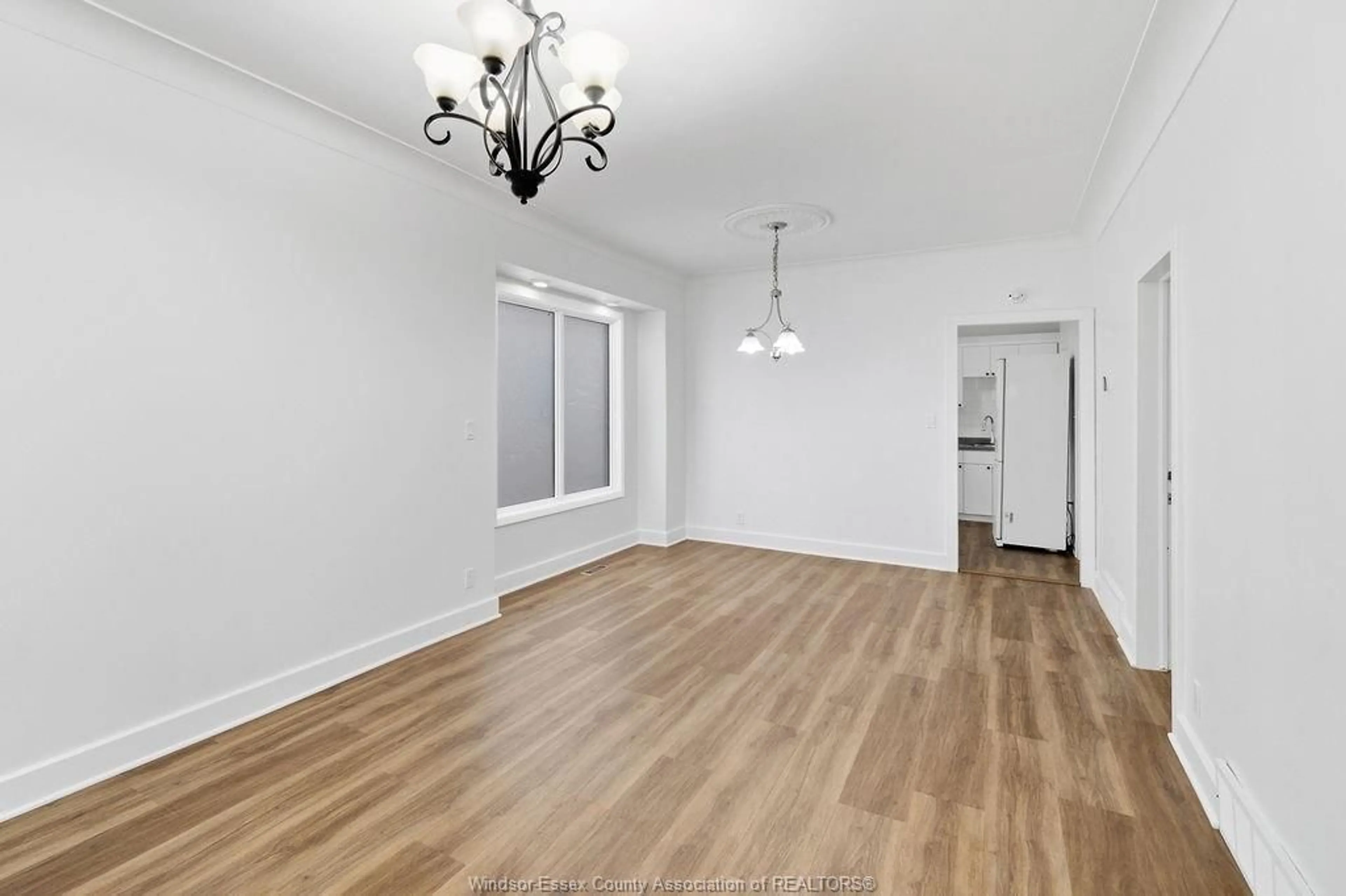 A pic of a room for 1541 LINCOLN Rd, Windsor Ontario N8Y 2J3