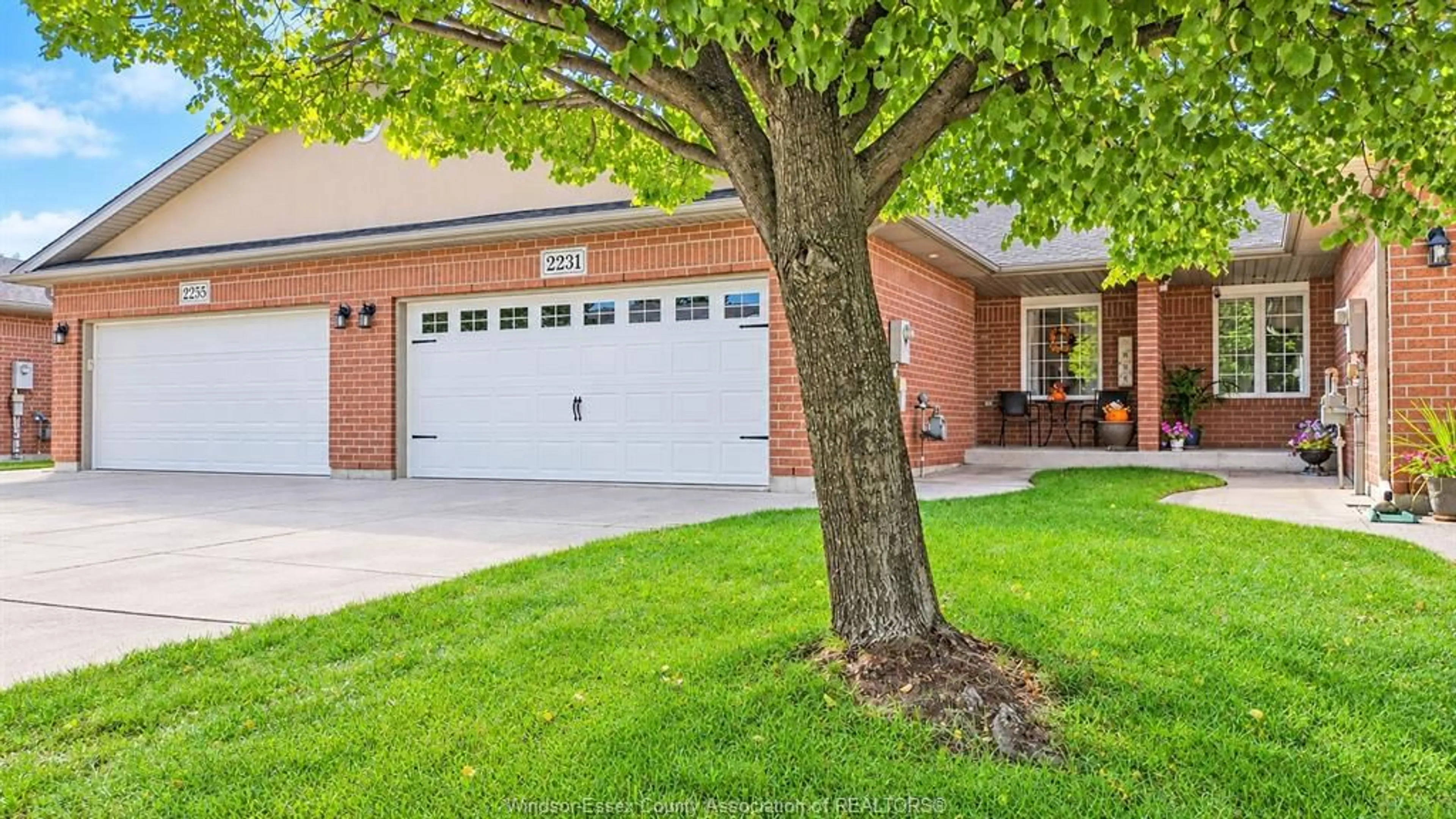 Home with brick exterior material, street for 2231 LUXURY, Windsor Ontario N8P 1W9