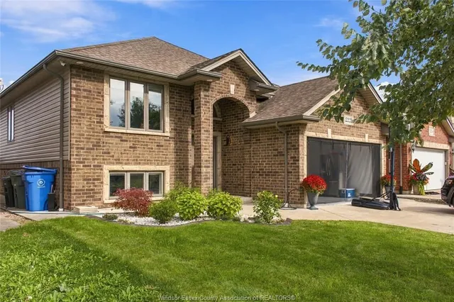 2228 ASKIN Ave, Windsor 2