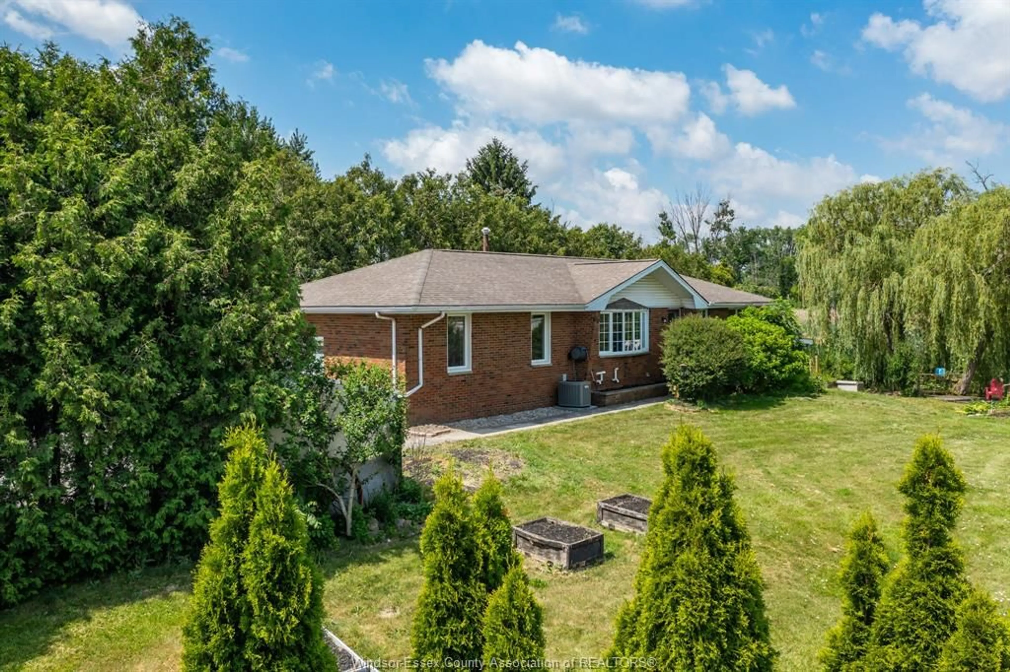 A pic from outside/outdoor area/front of a property/back of a property/a pic from drone, unknown for 1203 BELLE RIVER Rd, Lakeshore Ontario N8L 1B7