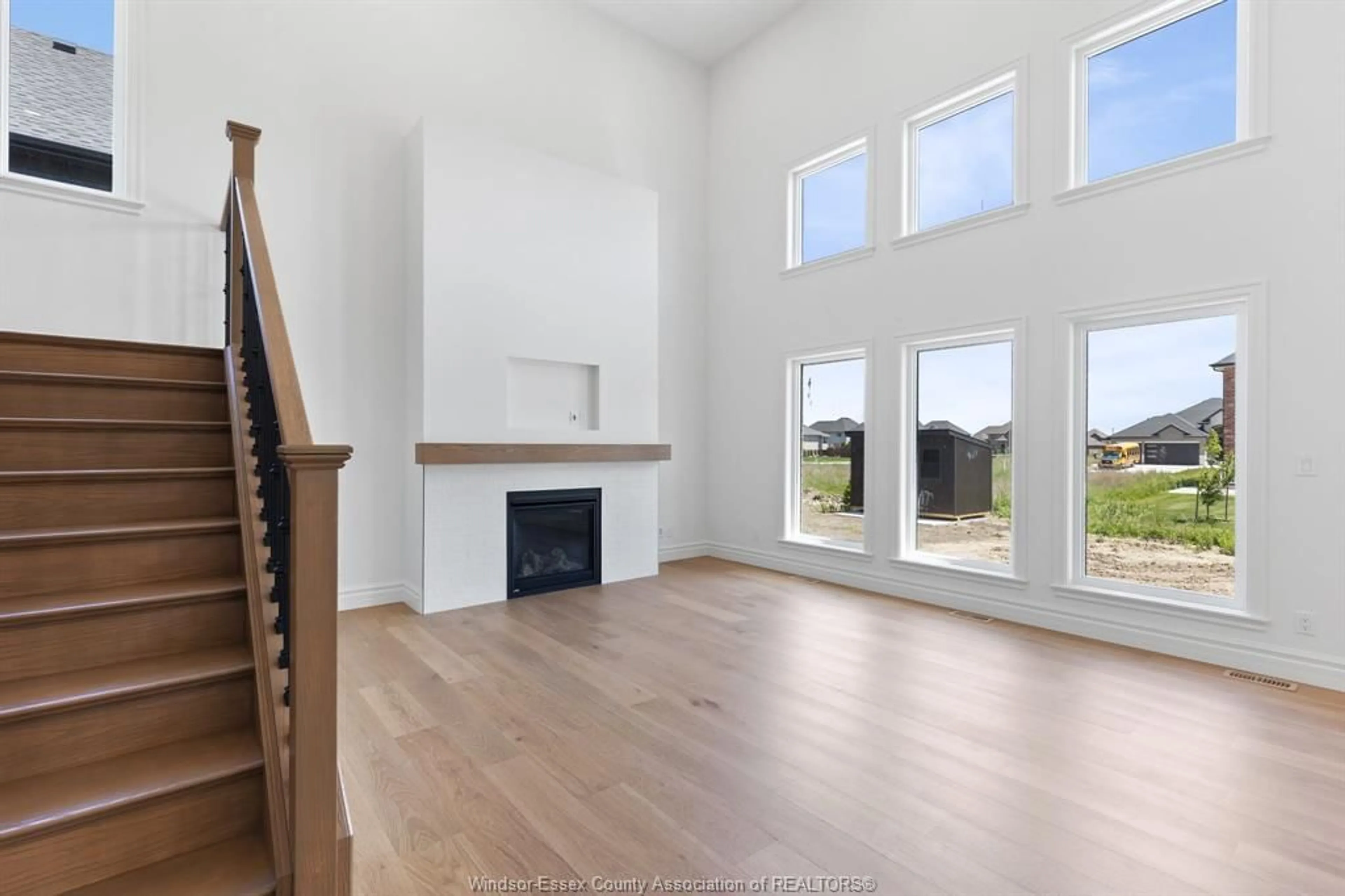 A pic of a room for 3686 FARROW Ave, Windsor Ontario N9E 0B2