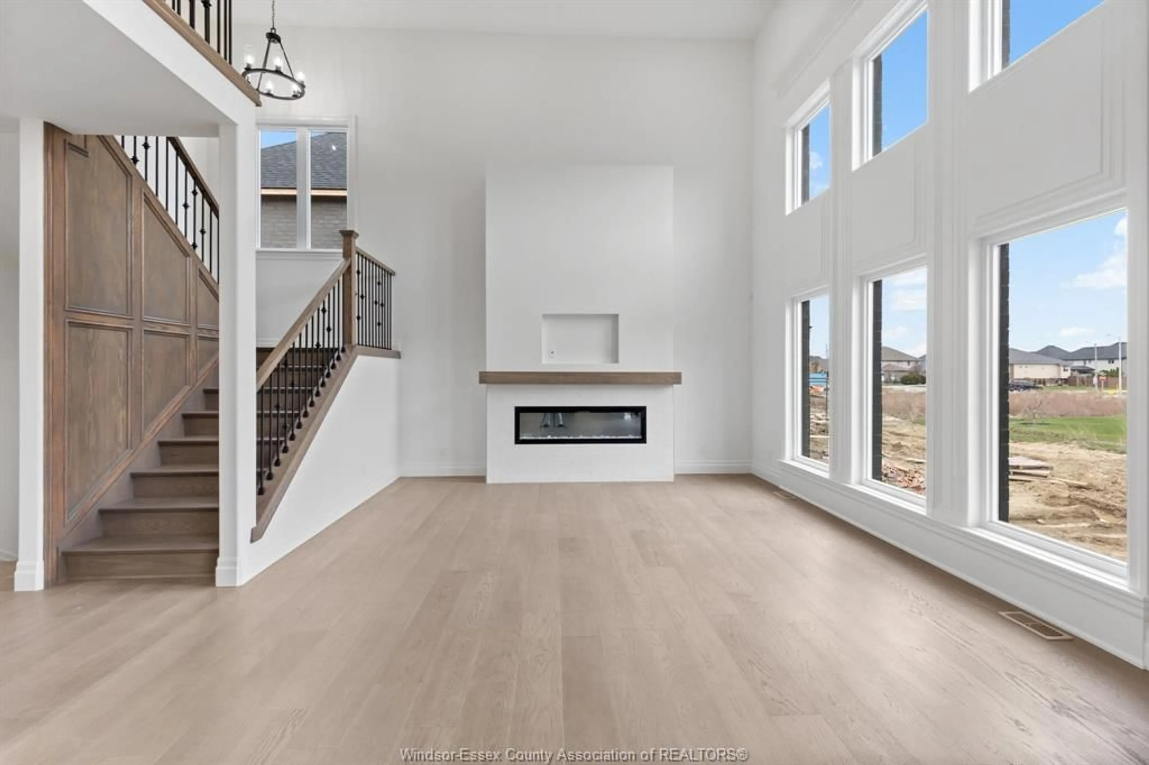 Unknown for 3691 FARROW Ave, Windsor Ontario N9E 0B2