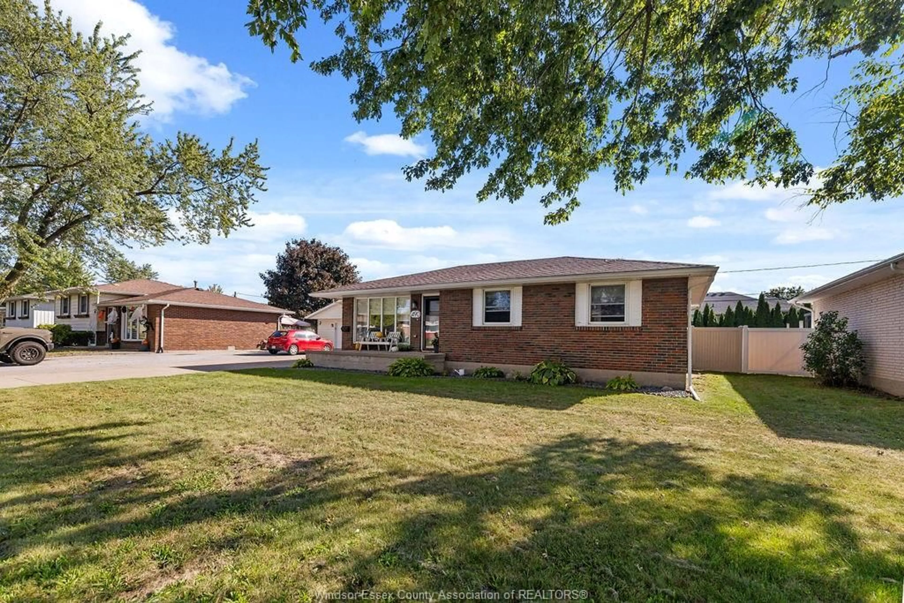 A pic from outside/outdoor area/front of a property/back of a property/a pic from drone, street for 490 VICTORY, LaSalle Ontario N9J 1V7