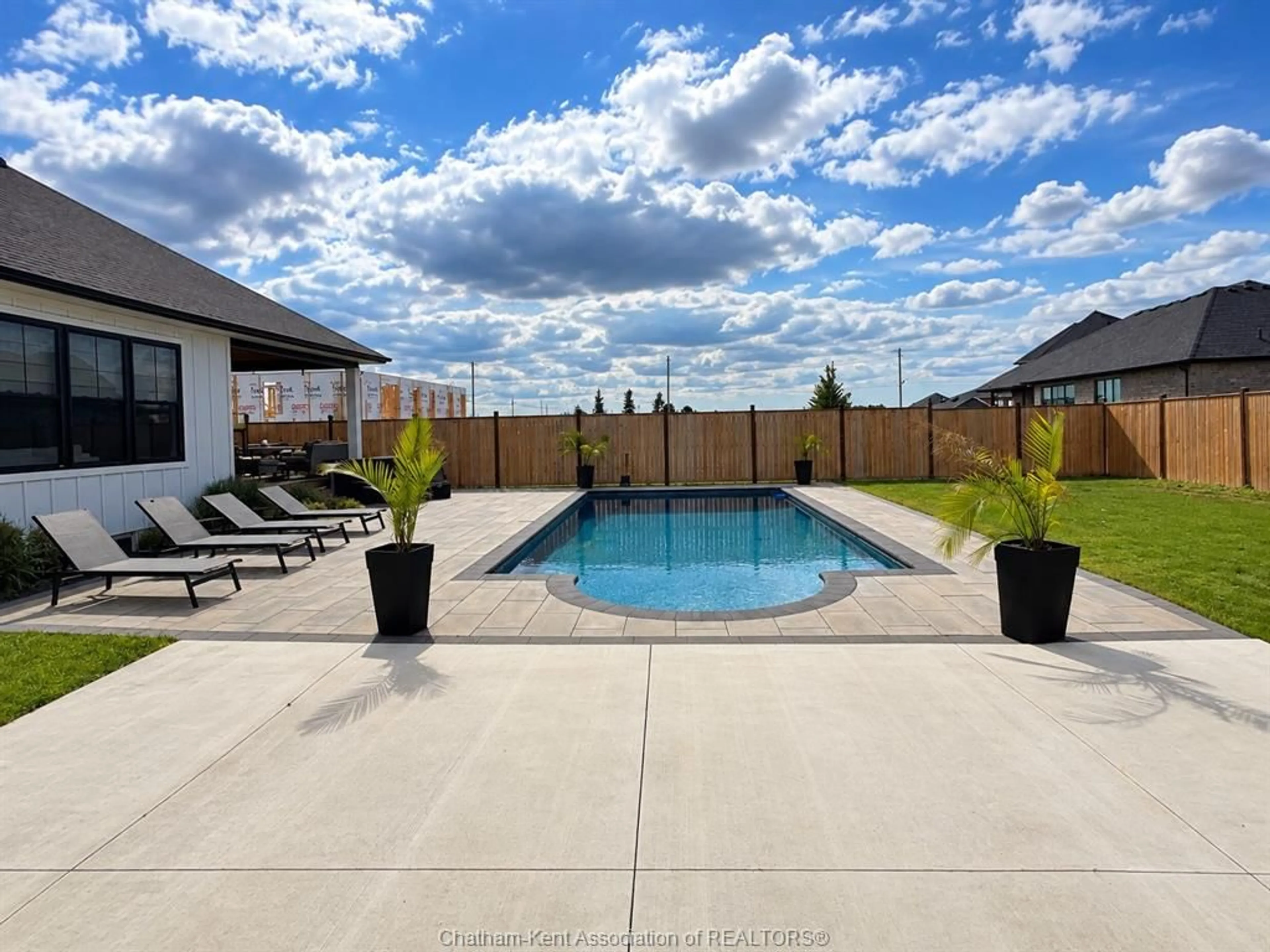 Pool for 593 Indian Creek Rd, Chatham Ontario N7M 6G2