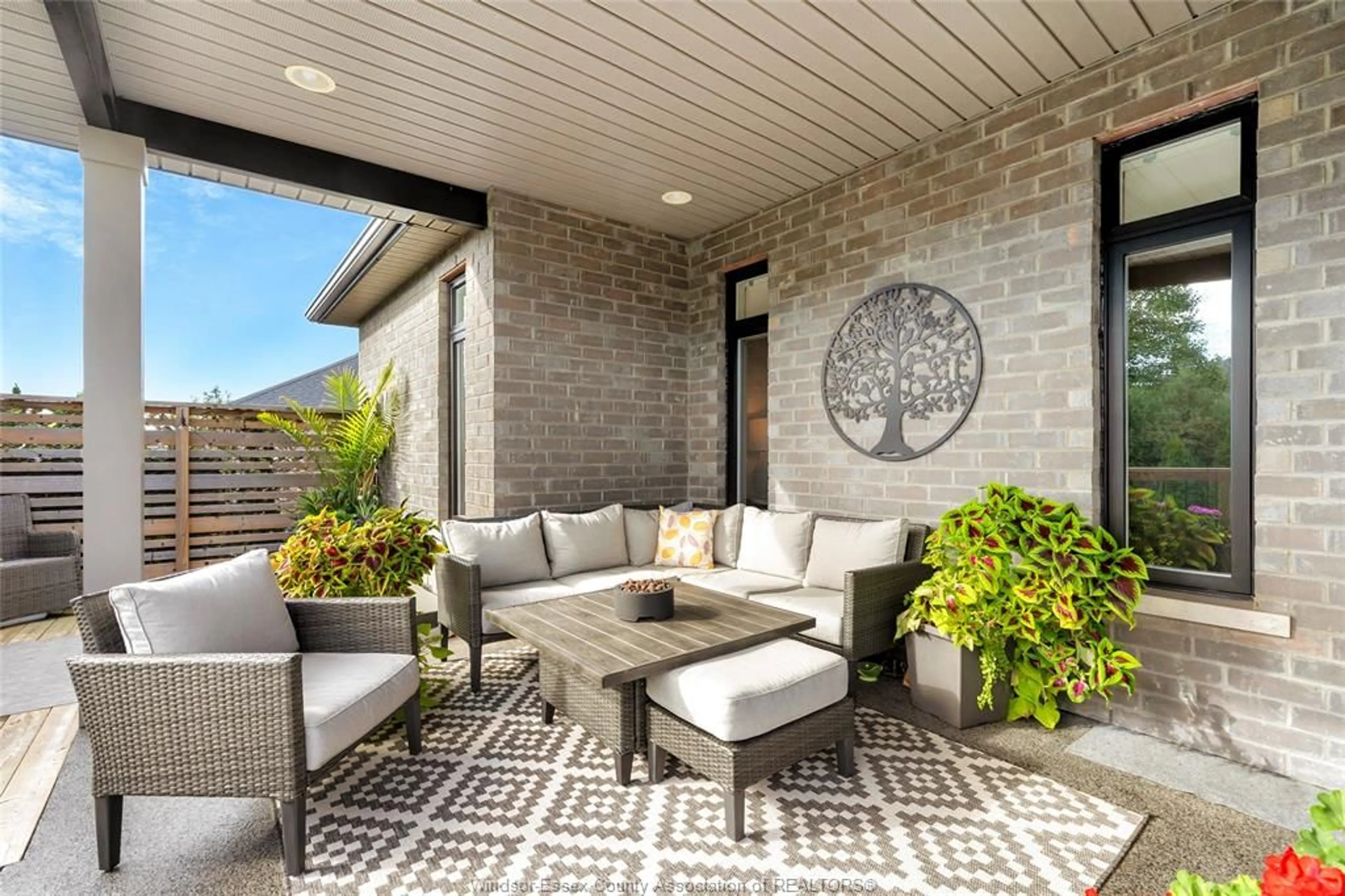 Patio, street for 19 LUKAS Dr, Kingsville Ontario N9Y 0E2