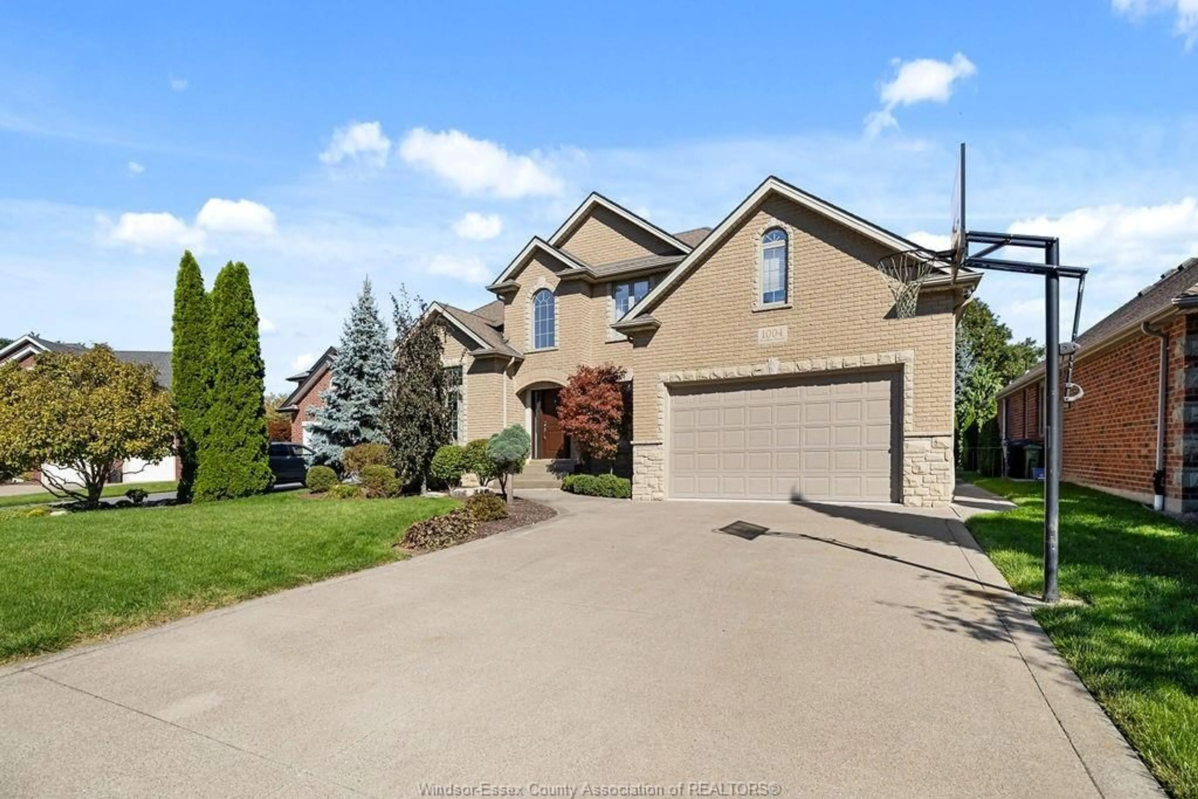 Unknown for 1004 WOODLAND CRES, Lakeshore Ontario N8L 0V9
