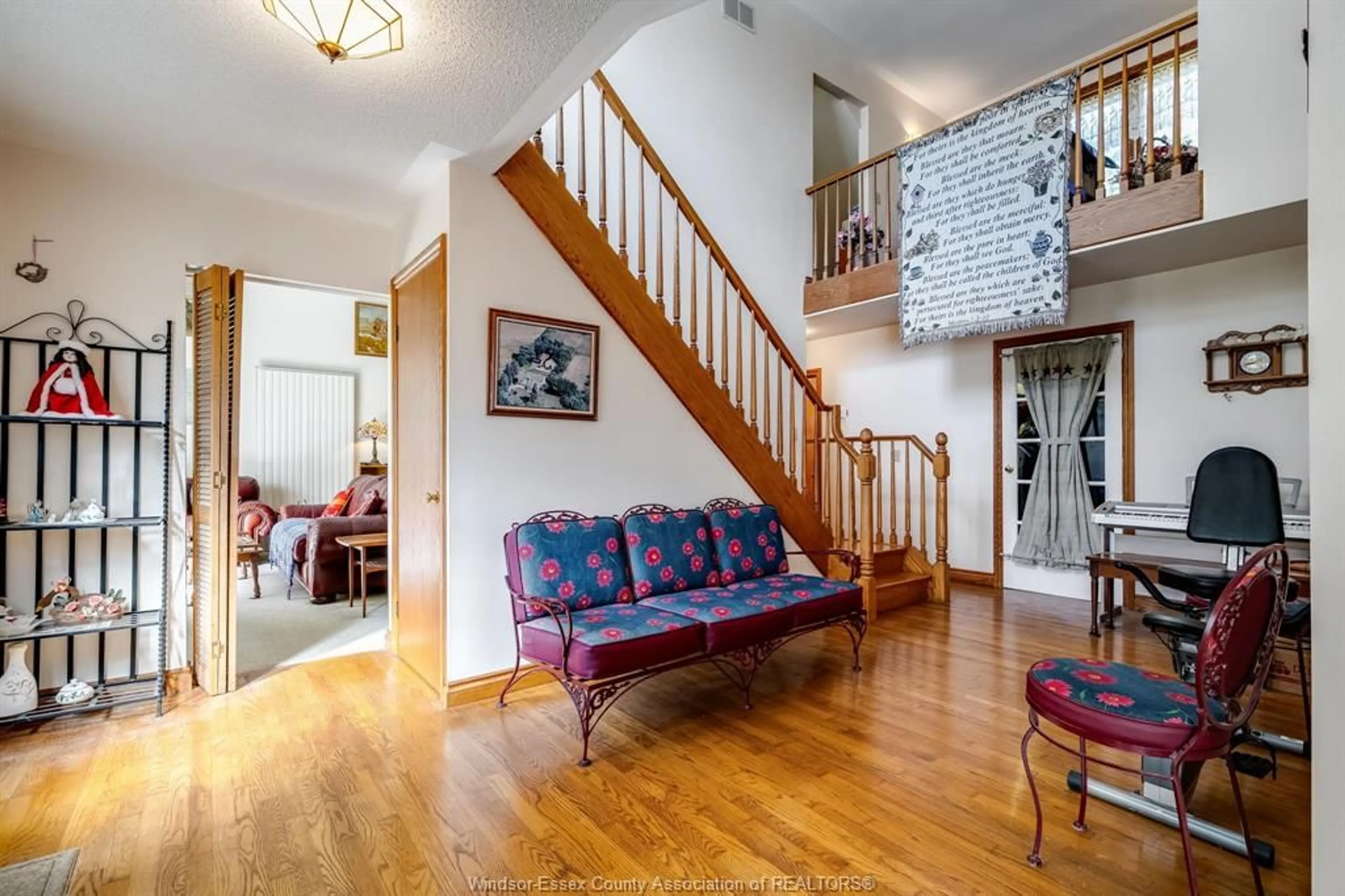 Indoor foyer for 936 Twin Gables Dr, Harrow Ontario N0R 1G0