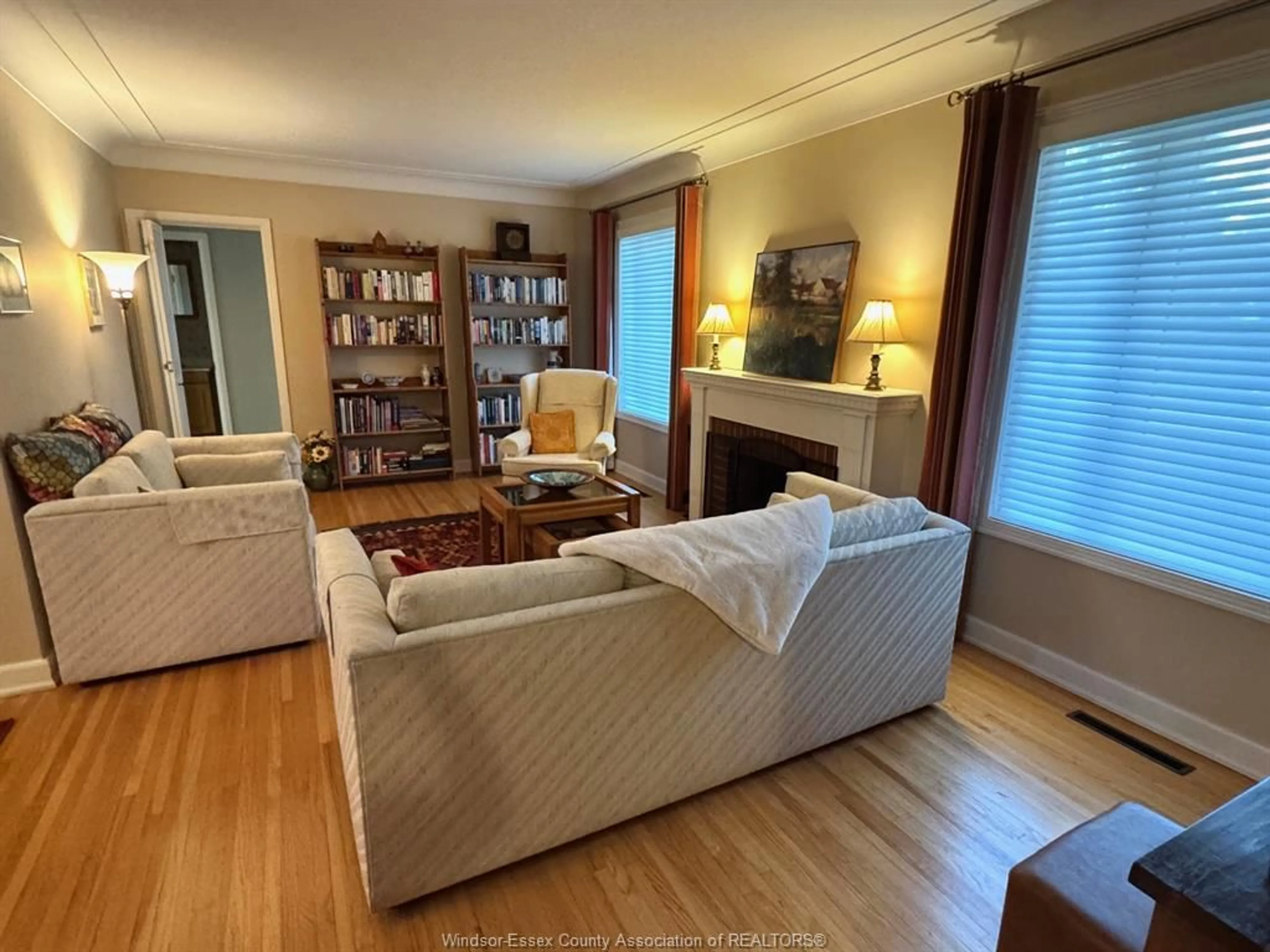 Living room with furniture, unknown for 880 PATRICE Dr, Windsor Ontario N8S 2R8