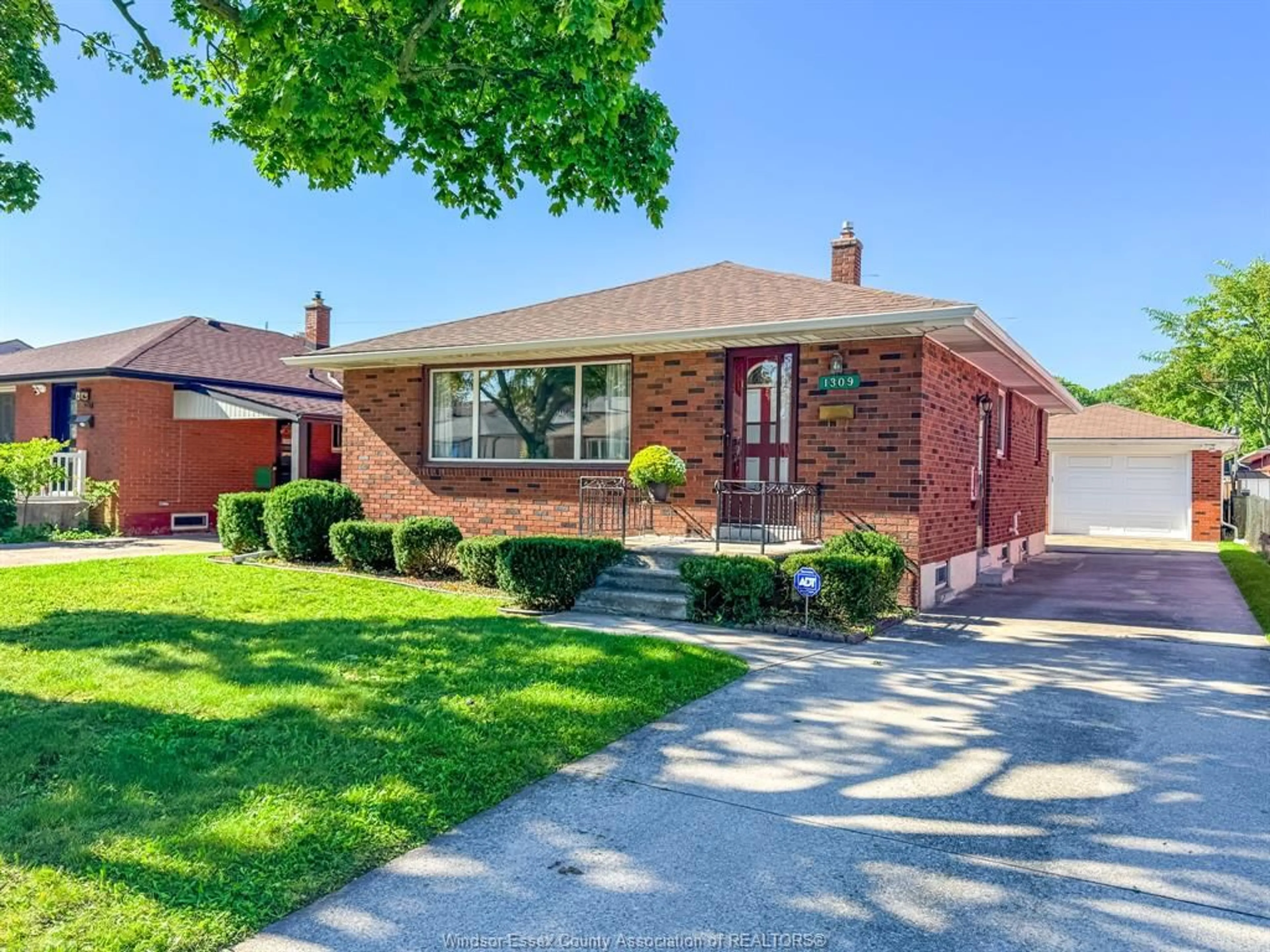 Home with brick exterior material, street for 1309 JOSEPHINE, Windsor Ontario N9B 2L8