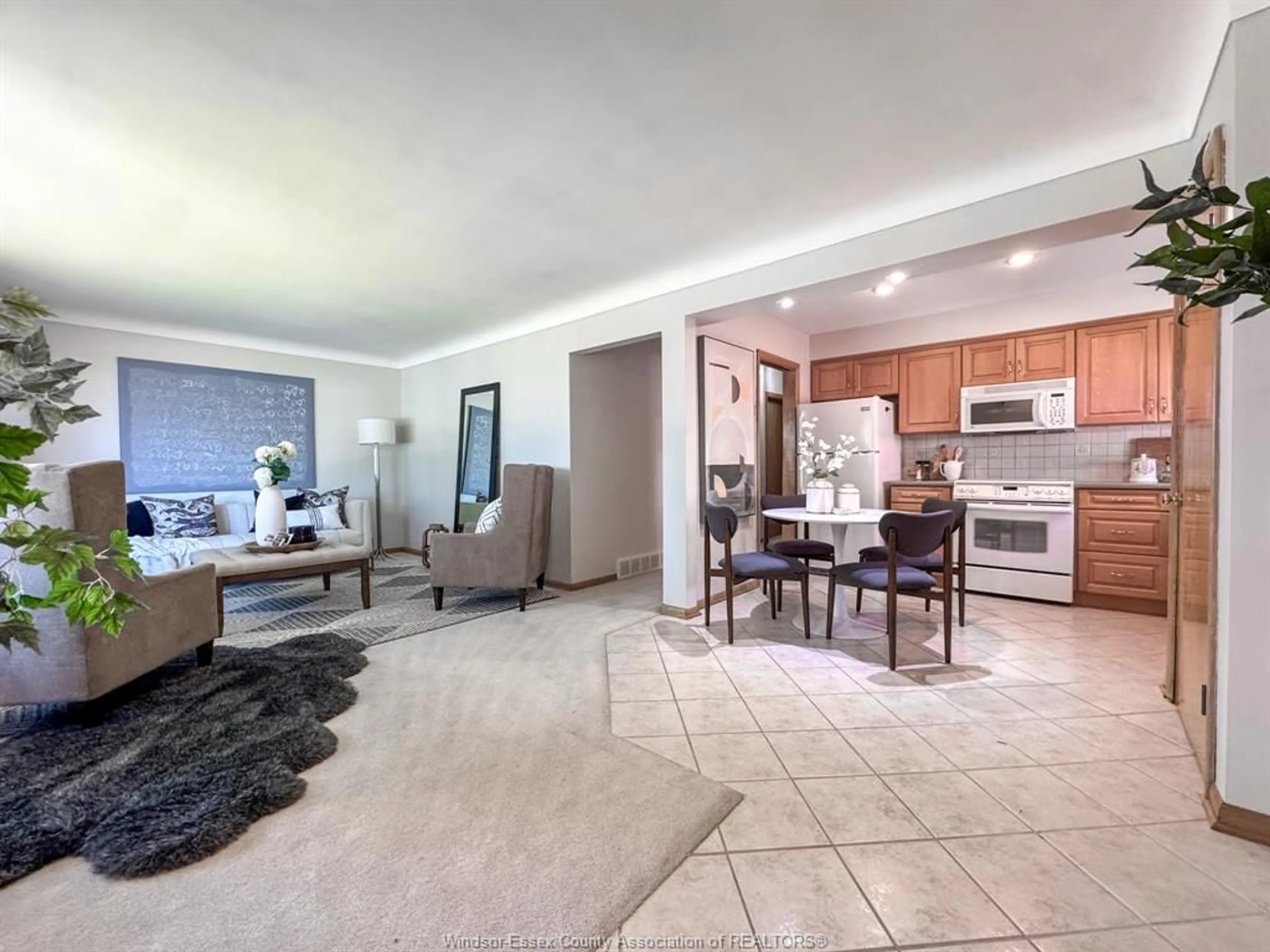Open concept kitchen, ceramic/tile floor for 1309 JOSEPHINE, Windsor Ontario N9B 2L8