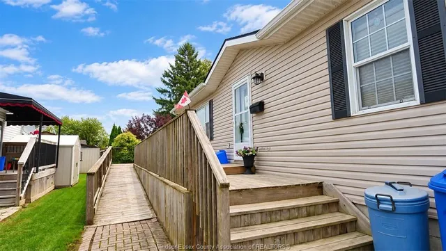 62 MALDEN HILL DRIVE, Amherstburg 4