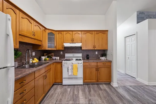 341 Rockport Lane, Kingsville 5