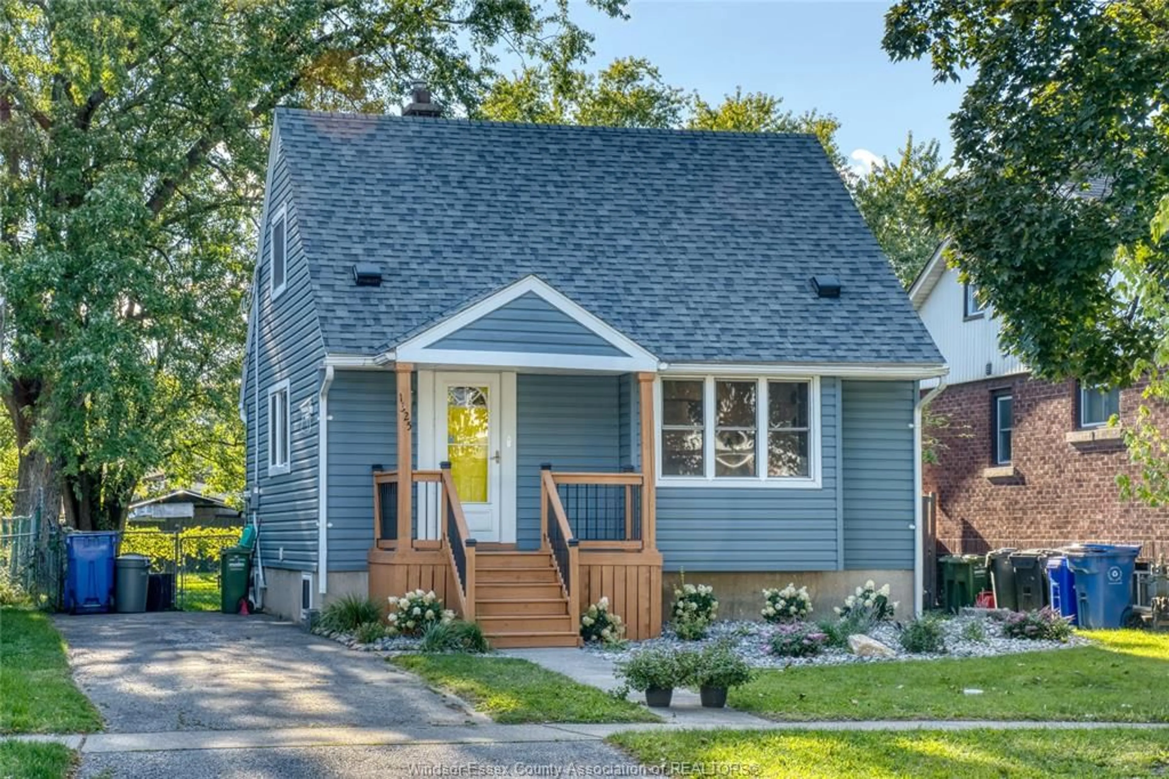 Home with vinyl exterior material, street for 1325 Bernard, Windsor Ontario N8Y 4K2